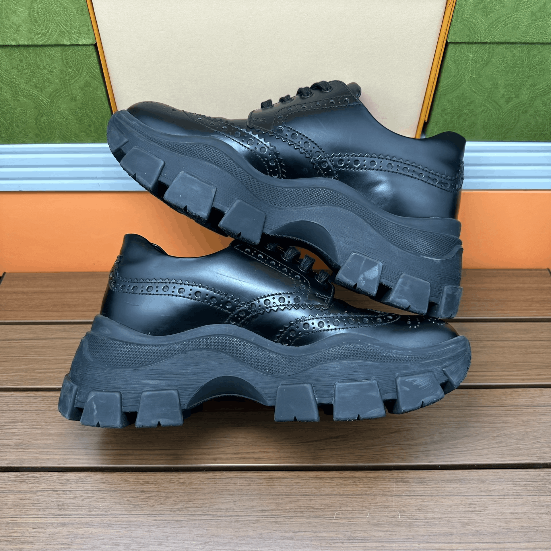 Prada Prada Lowtop Sneakers it_40 Women Size US 10 / IT 40 - 3 Thumbnail