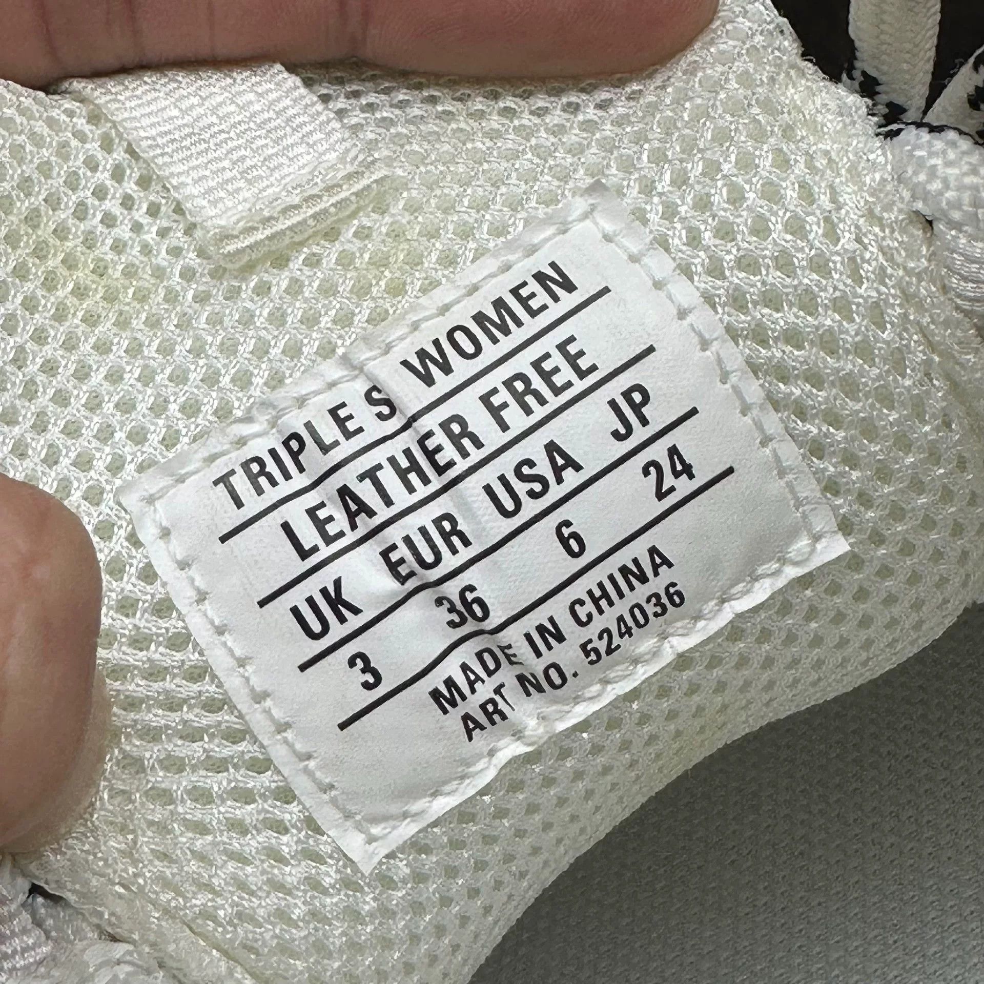 Balenciaga Balenciaga White Lowtop Sneakers it_36 Women Size US 6 / IT 36 - 9 Thumbnail