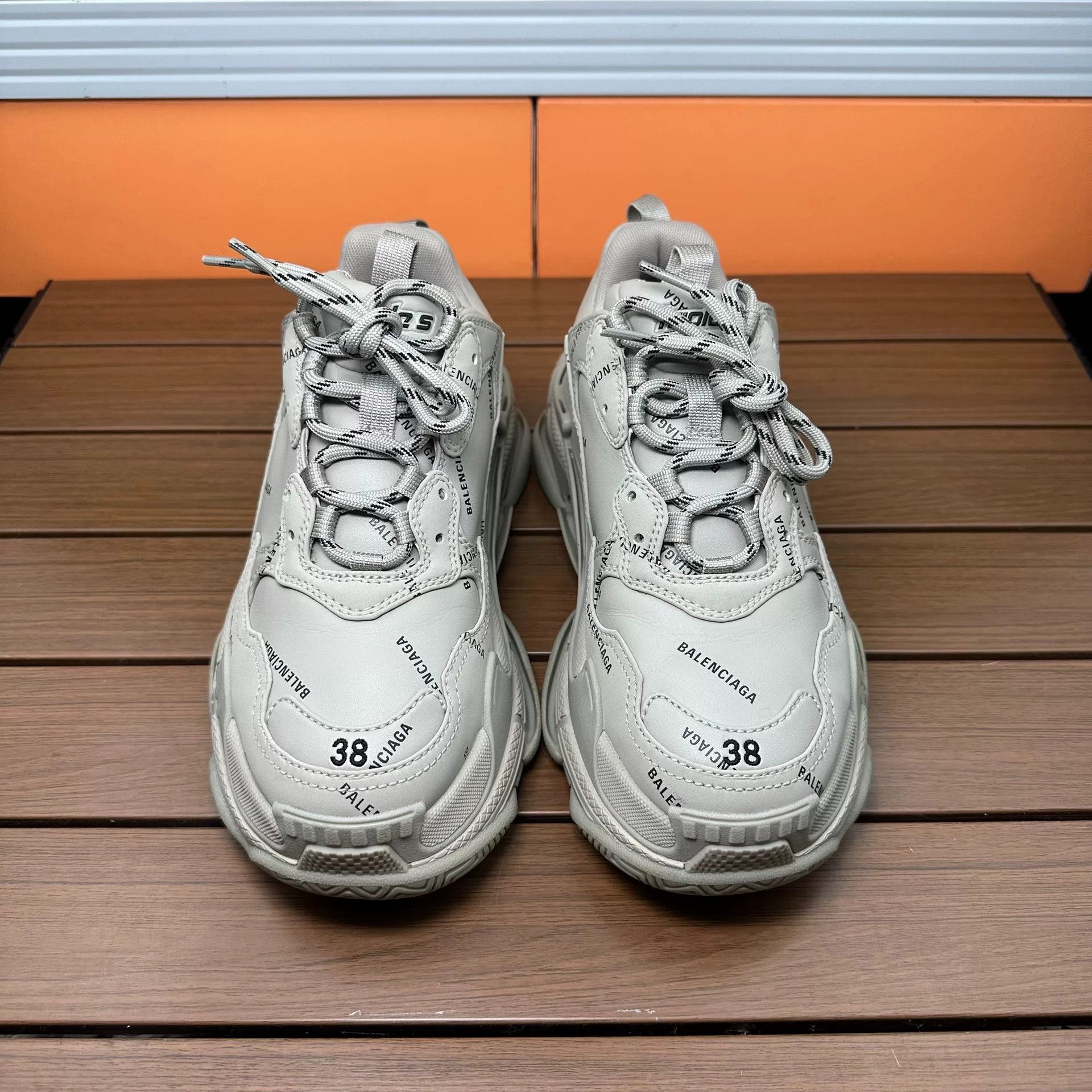 Balenciaga Balenciaga Lowtop Sneakers it_38 Women Size US 8 / IT 38 - 4 Thumbnail