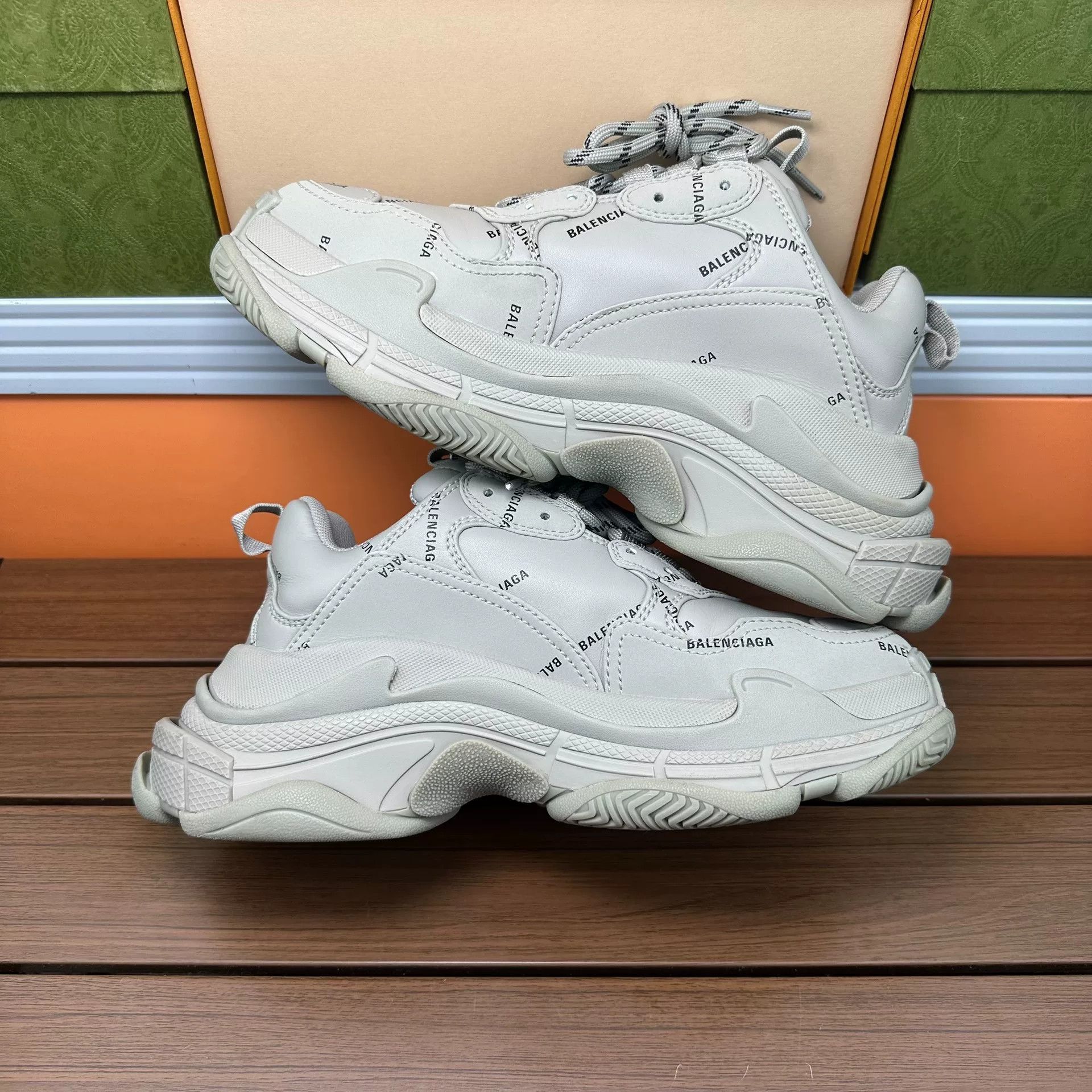 Balenciaga Balenciaga Lowtop Sneakers it_38 Women Size US 8 / IT 38 - 3 Thumbnail