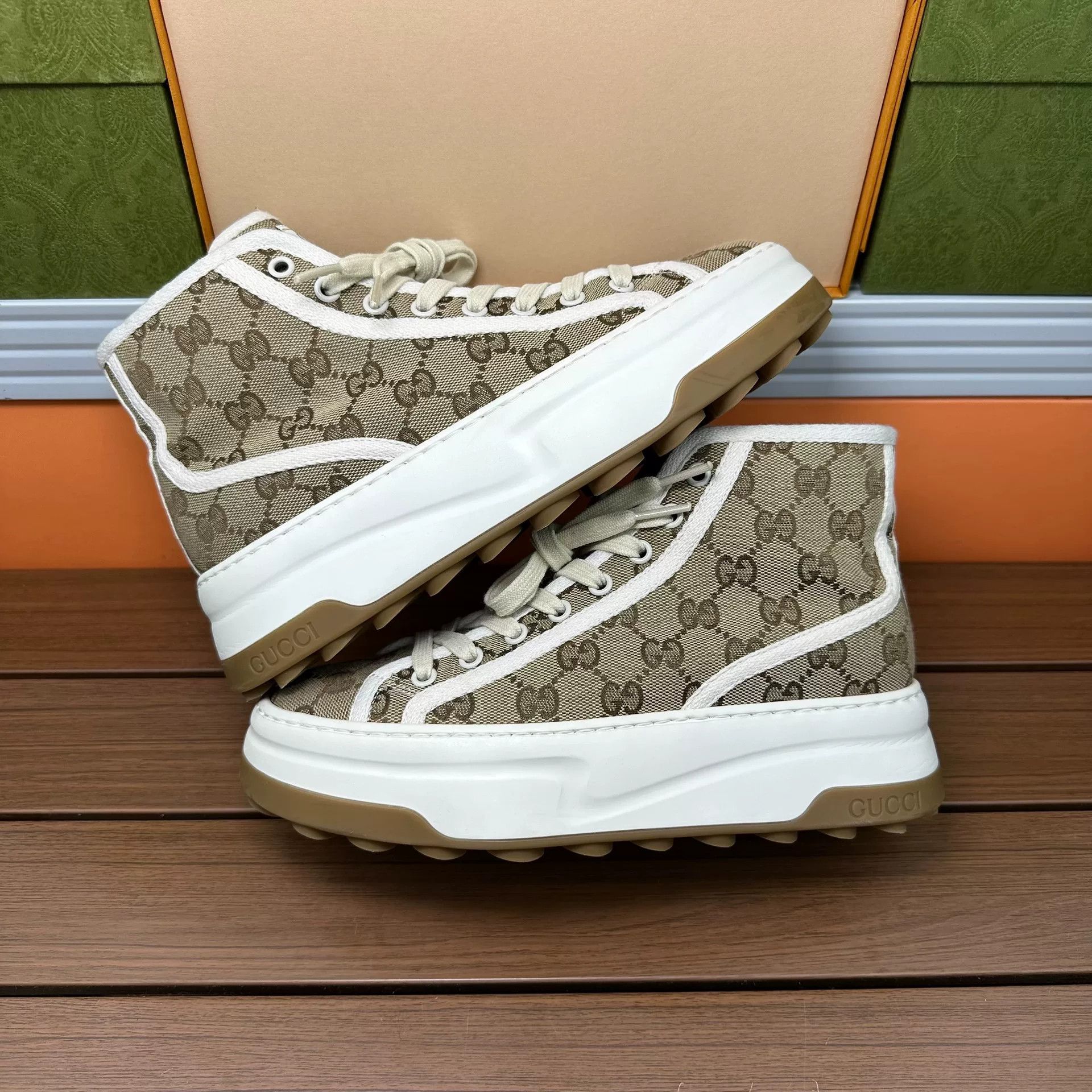 Gucci Gucci Brown Hitop Sneakers it_37 Women Size US 7 / IT 37 - 2 Thumbnail