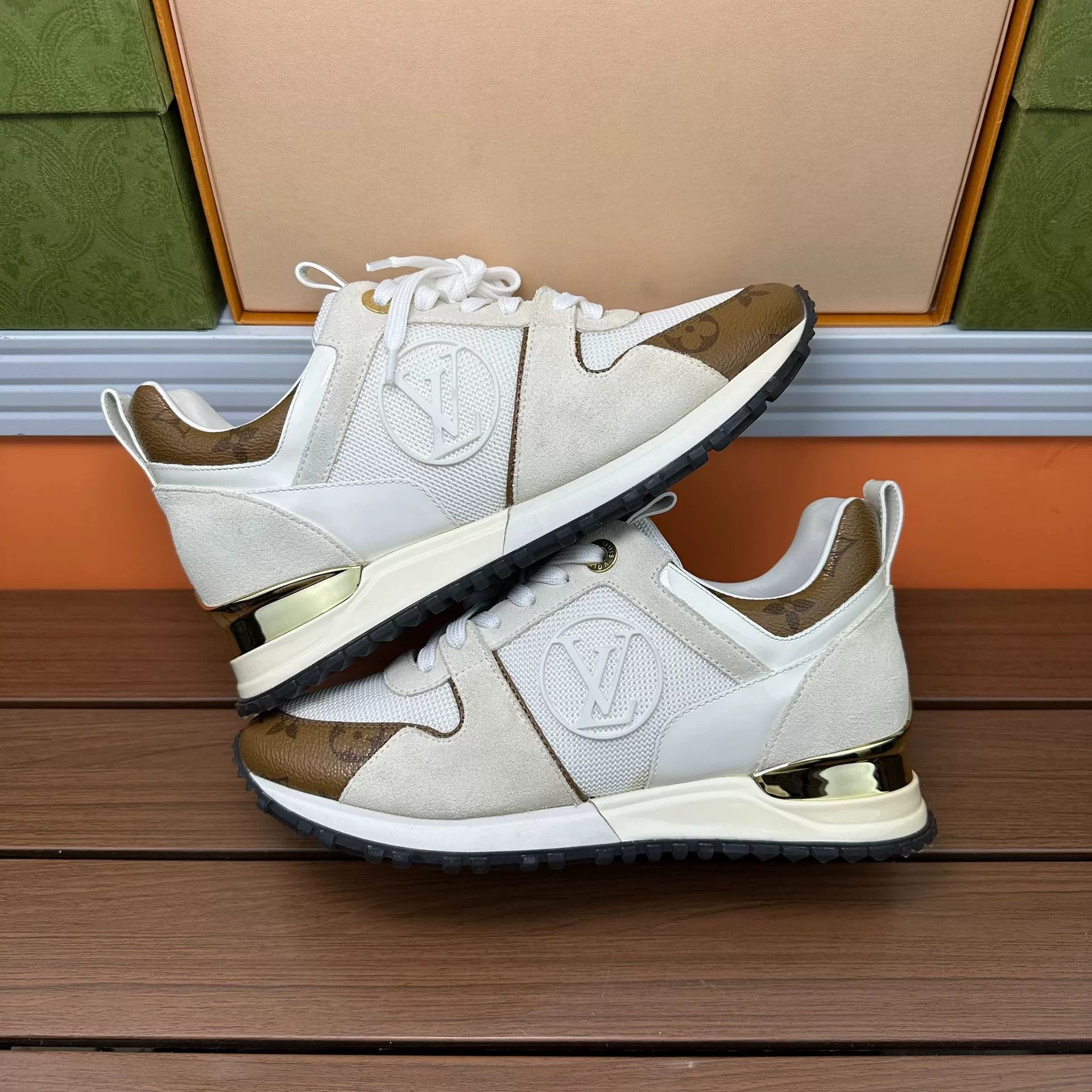 Louis Vuitton Louis Vuitton Casual Lowtop Sneakers it_36 Women Size US 6 / IT 36 - 2 Thumbnail