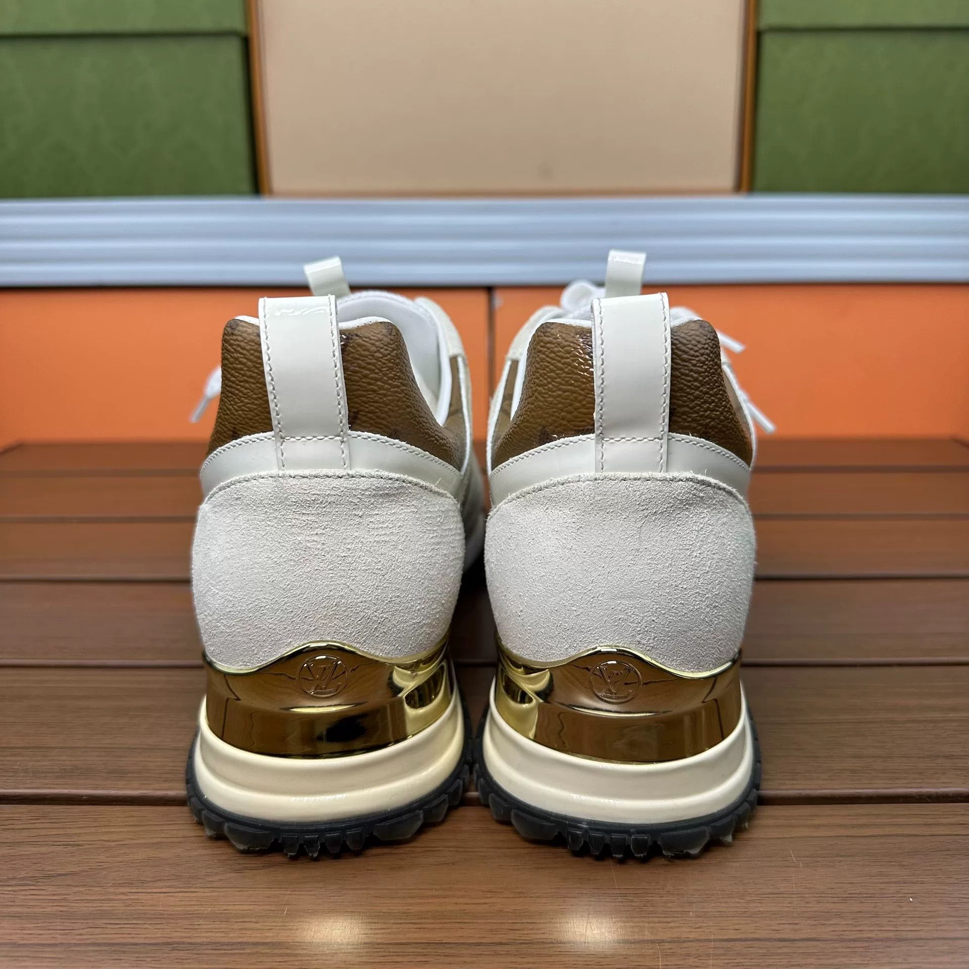 Louis Vuitton Louis Vuitton Casual Lowtop Sneakers it_36 Women Size US 6 / IT 36 - 5 Thumbnail