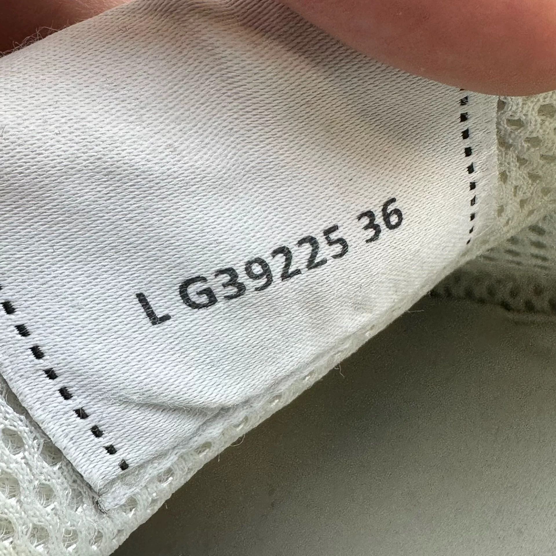 Chanel Chanel Suede Lowtop Sneakers it_36 Women Size US 6 / IT 36 - 9 Thumbnail