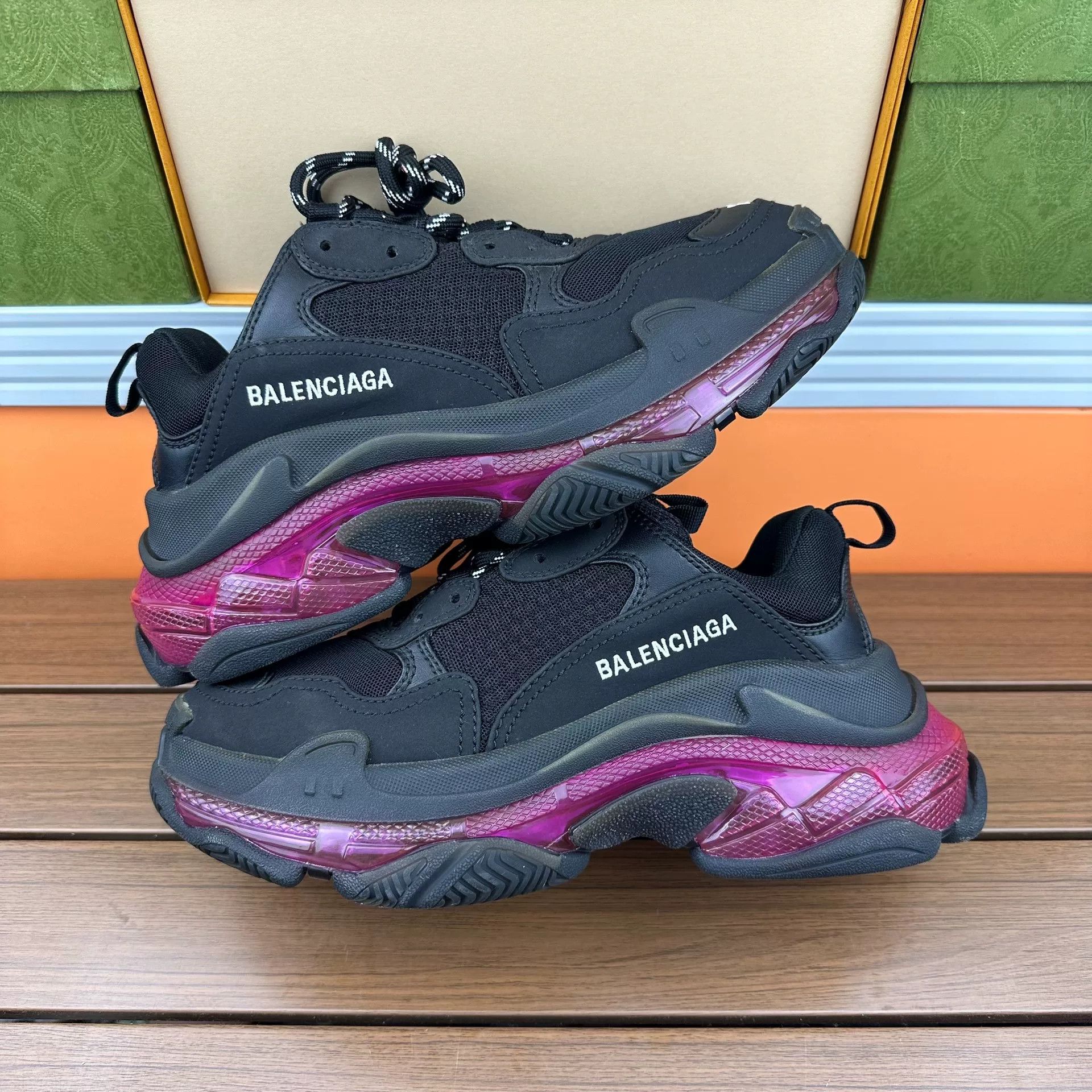 Balenciaga Balenciaga Purple Lowtop Sneakers it_38 Women Size US 8 / IT 38 - 2 Thumbnail