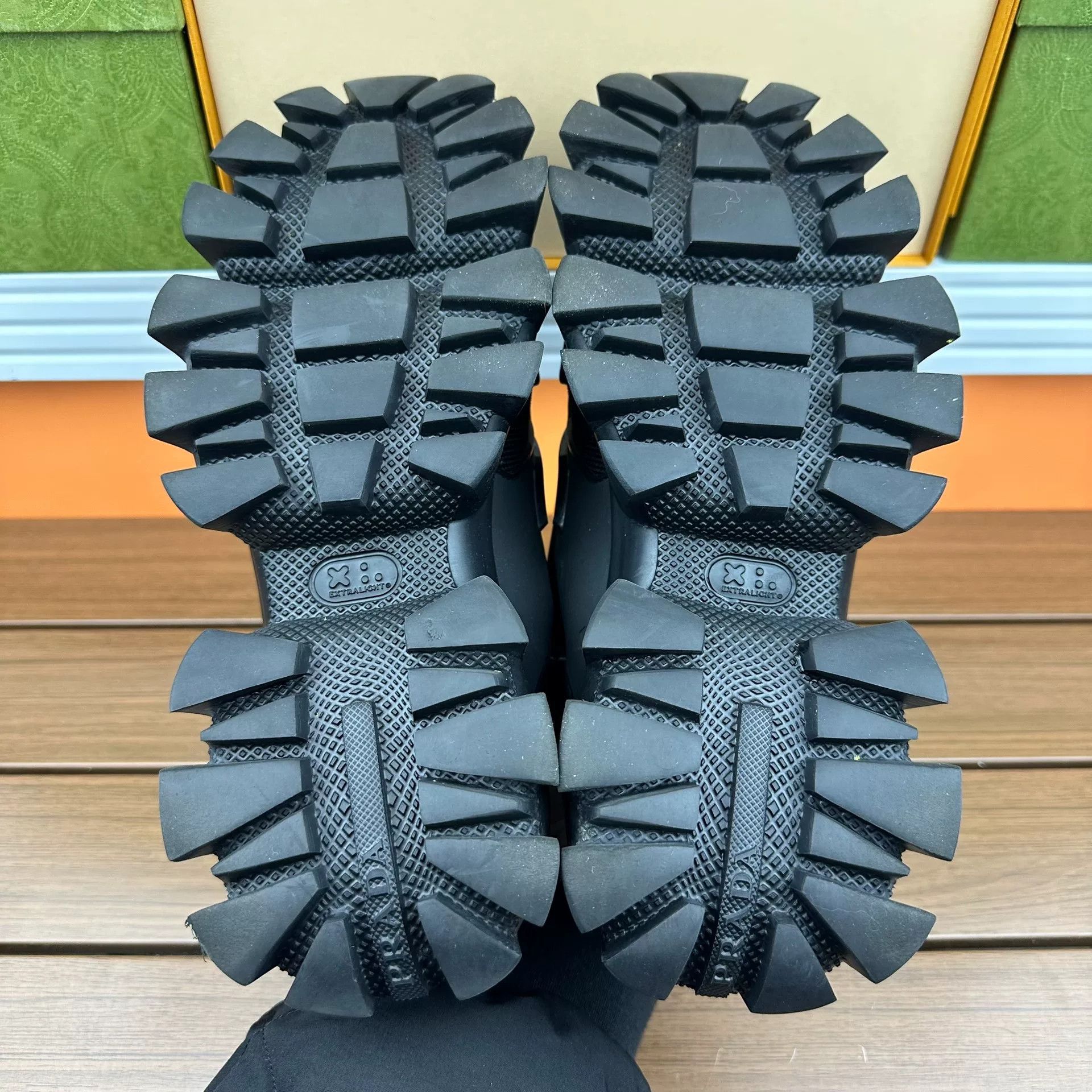 Prada Prada Black Lowtop Sneakers it_36-5 Women Size US 6.5 / IT 36.5 - 7 Thumbnail