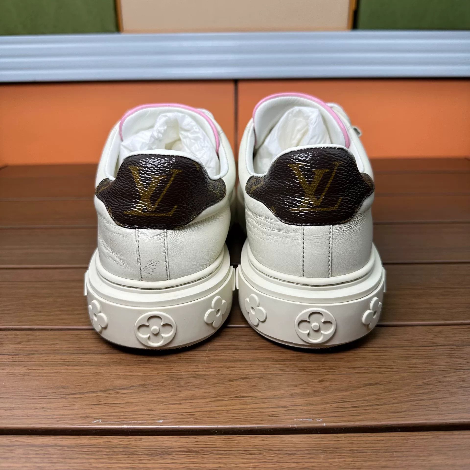 Louis Vuitton Louis Vuitton Limited Lowtop Sneakers it_36 Women Size US 6 / IT 36 - 6 Thumbnail