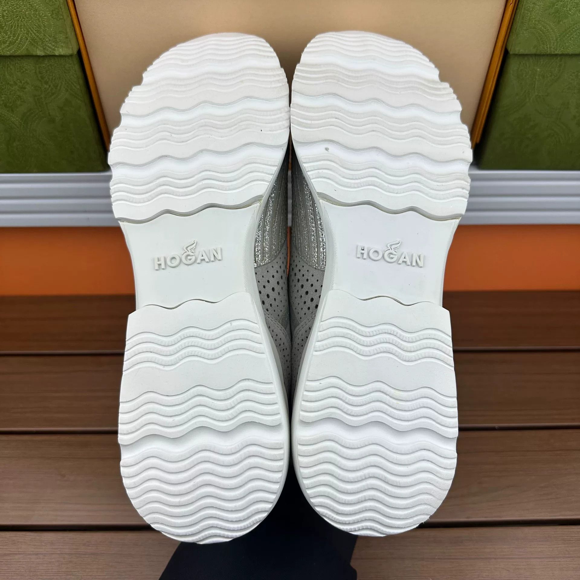 Hogan Hogan Retro Lowtop Sneakers it_38 Women Size US 8 / IT 38 - 8 Thumbnail