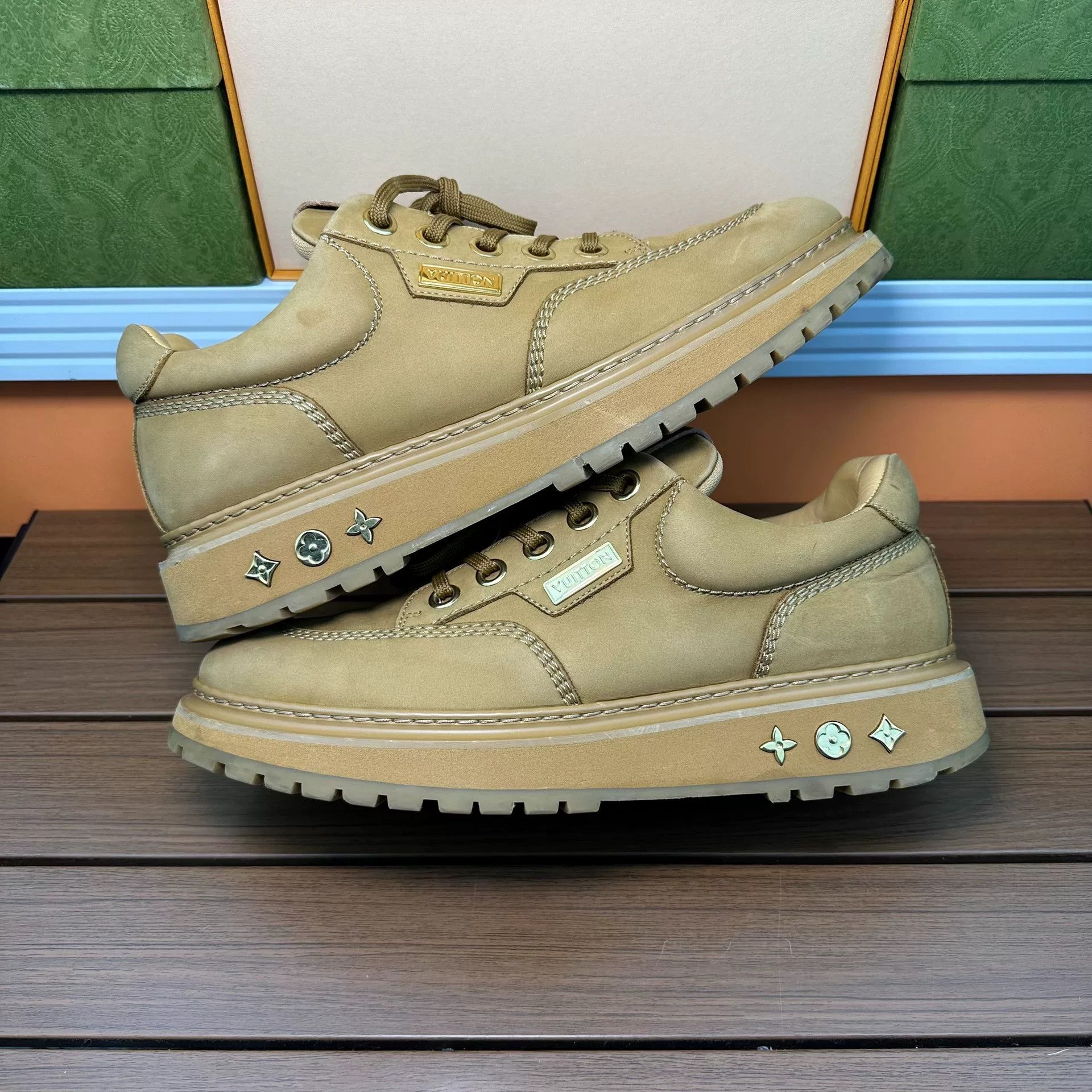 Louis Vuitton Louis Vuitton Collab Lowtop Sneakers 10 Men Size US 10 / EU 43 - 2 Thumbnail