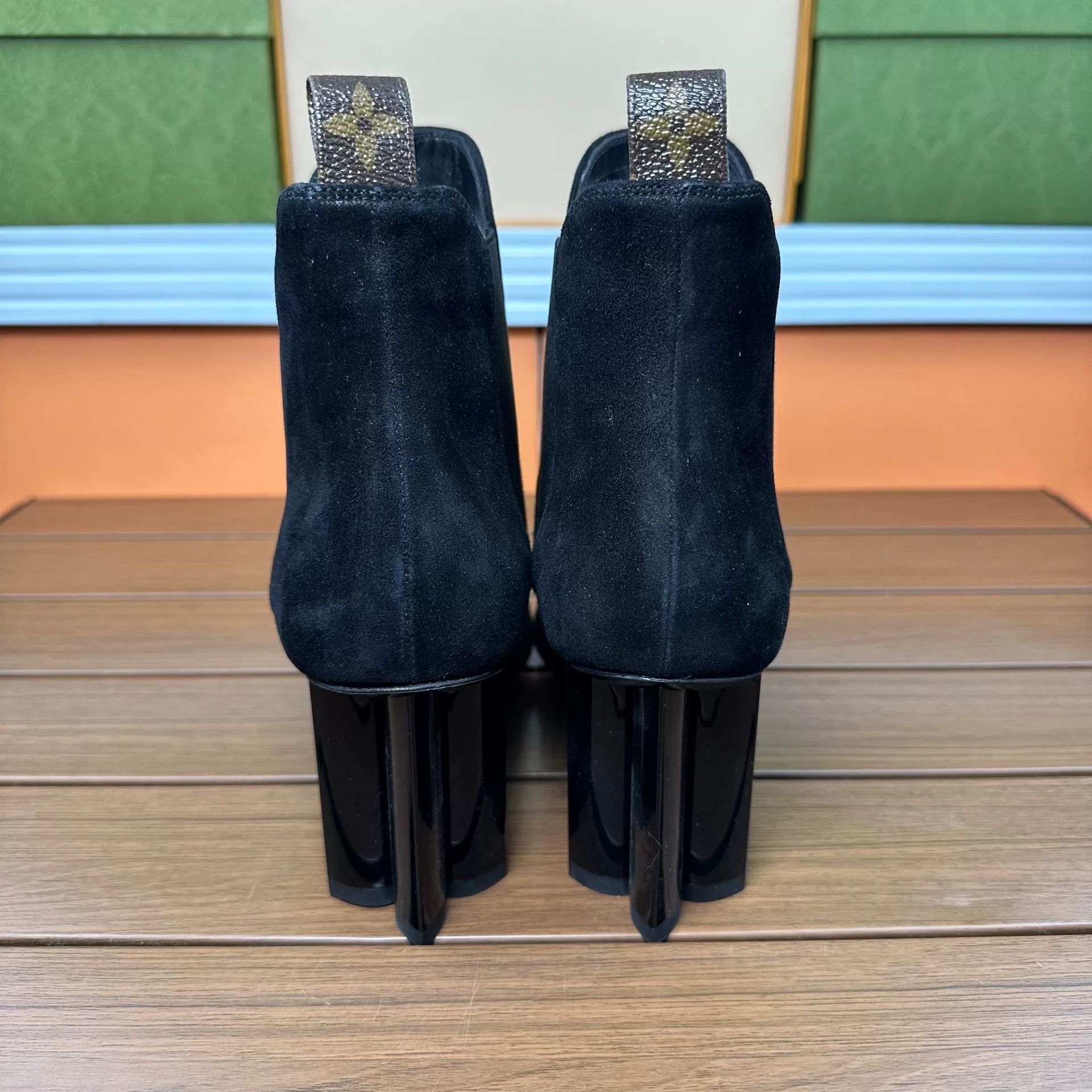 Louis Vuitton Louis Vuitton Boots it_38 Women Size US 8 / IT 38 - 4 Thumbnail