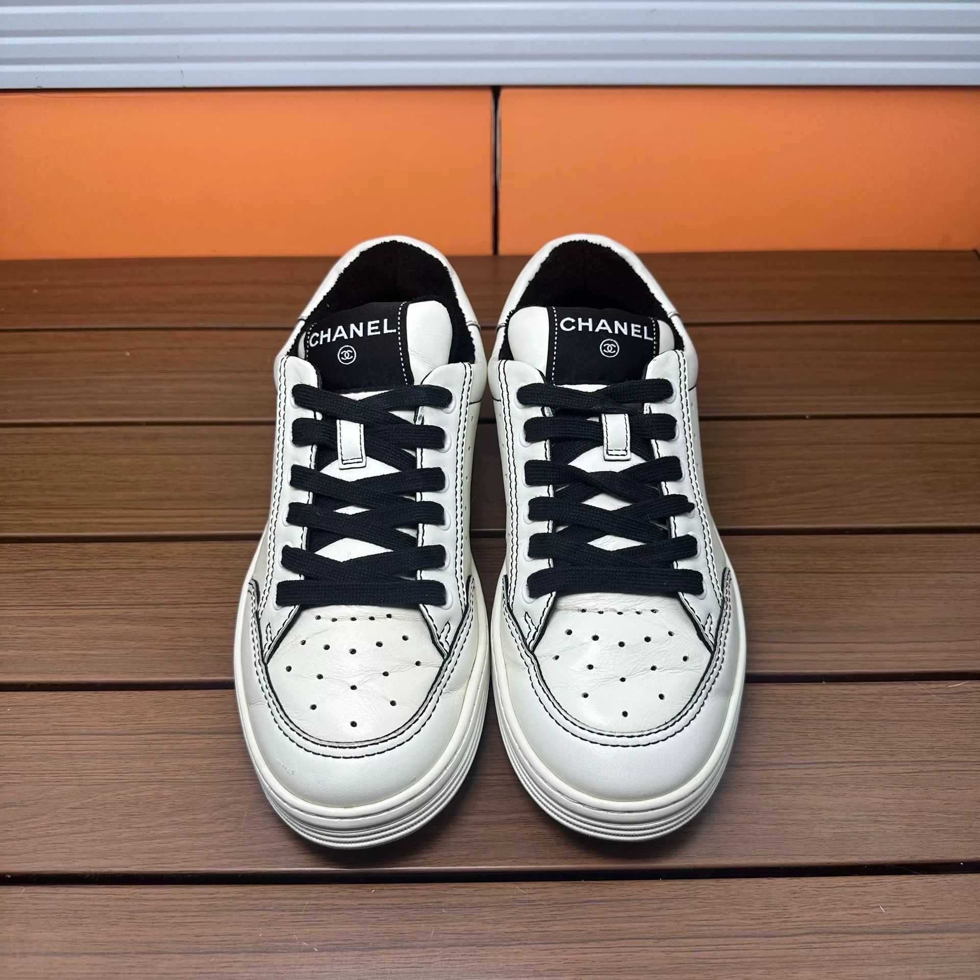 Chanel Chanel Black Lowtop Sneakers it_36 Women Size US 6 / IT 36 - 4 Thumbnail