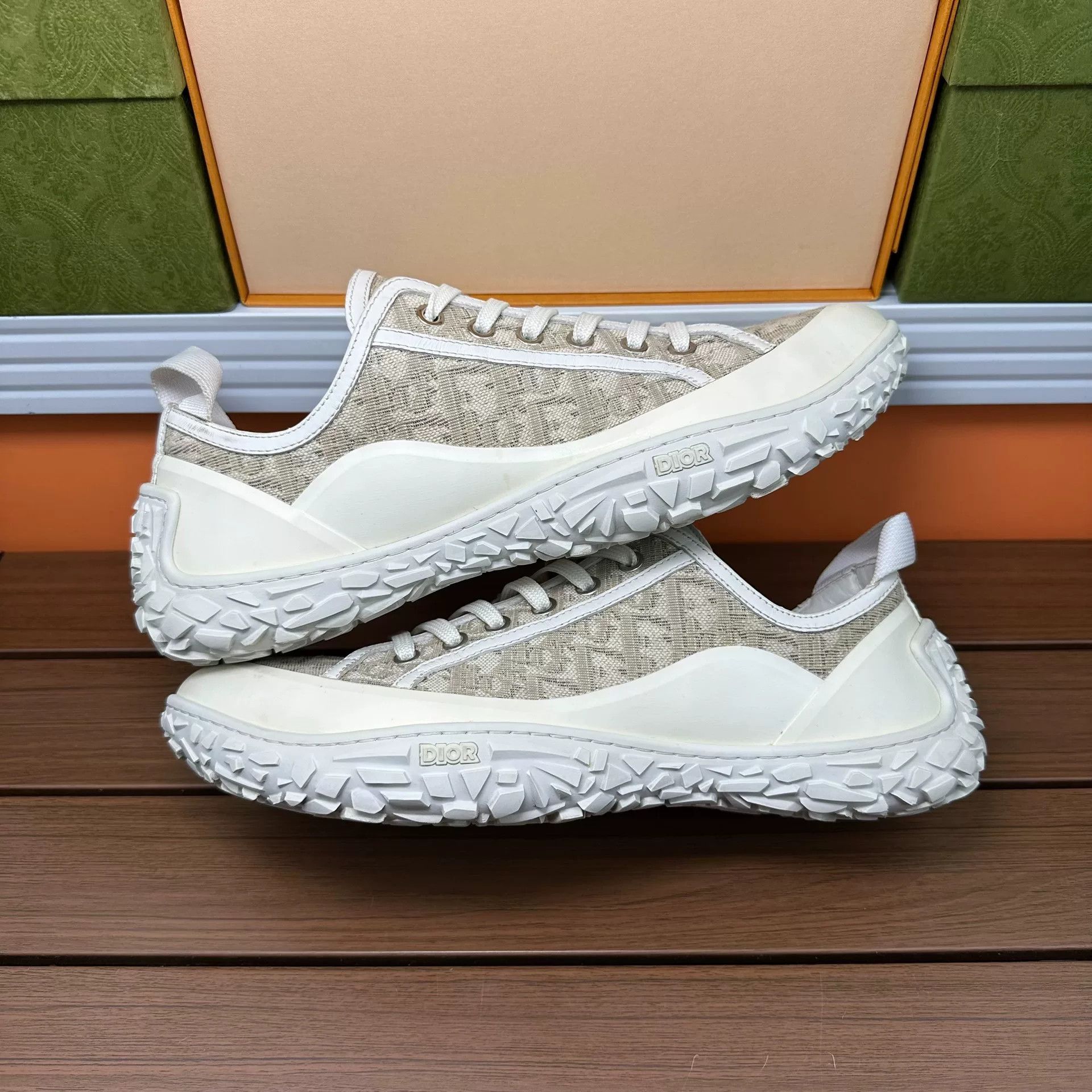 Dior Dior Casual White Lowtop Sneakers 10 Men Size US 10 / EU 43 - 2 Thumbnail