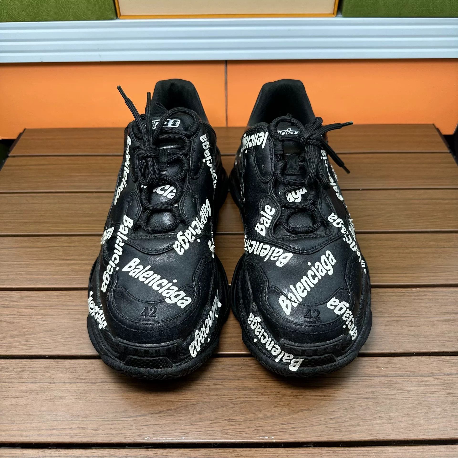 Balenciaga Balenciaga Black Lowtop Sneakers 9 Men Size US 9 / EU 42 - 4 Thumbnail