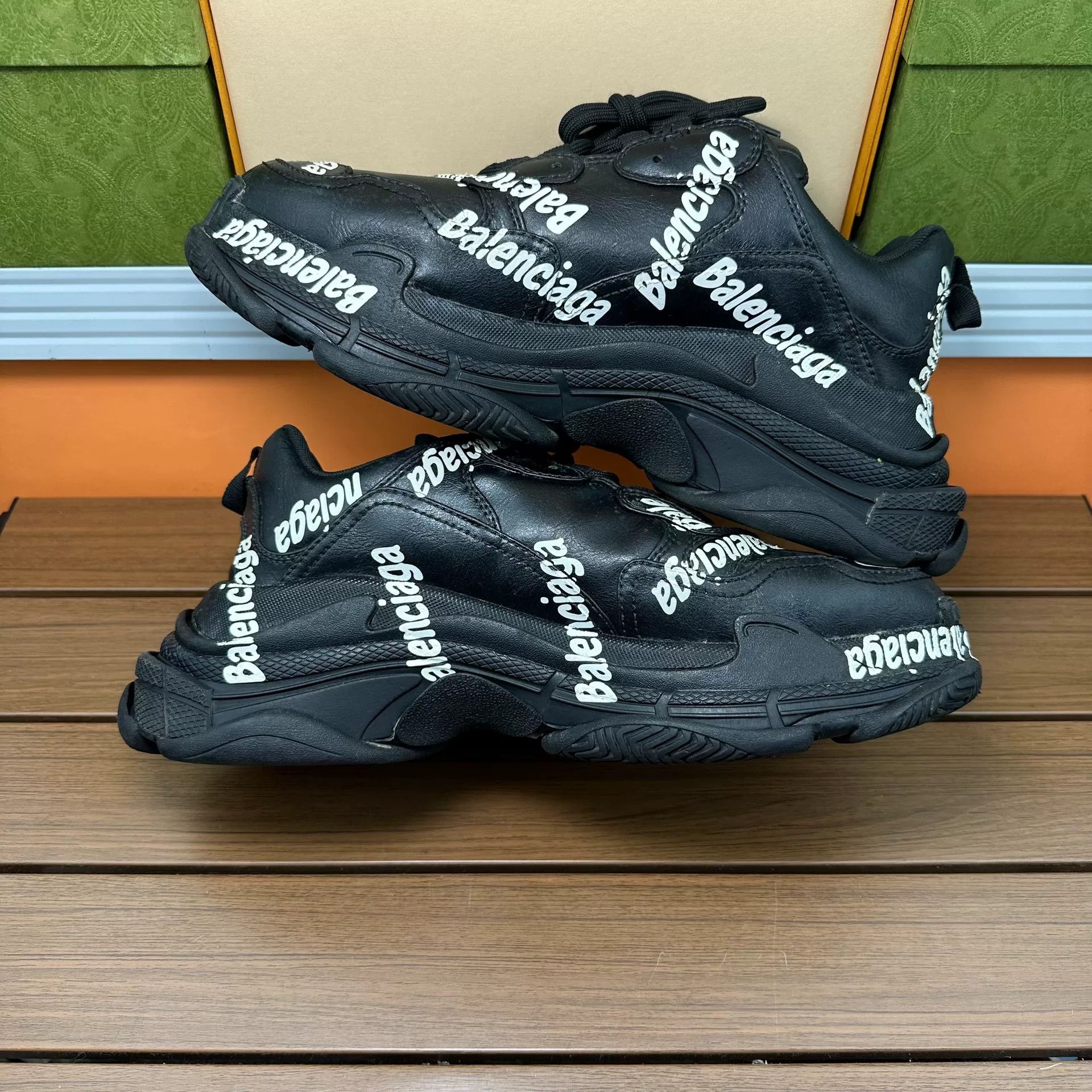Balenciaga Balenciaga Black Lowtop Sneakers 9 Men Size US 9 / EU 42 - 3 Thumbnail