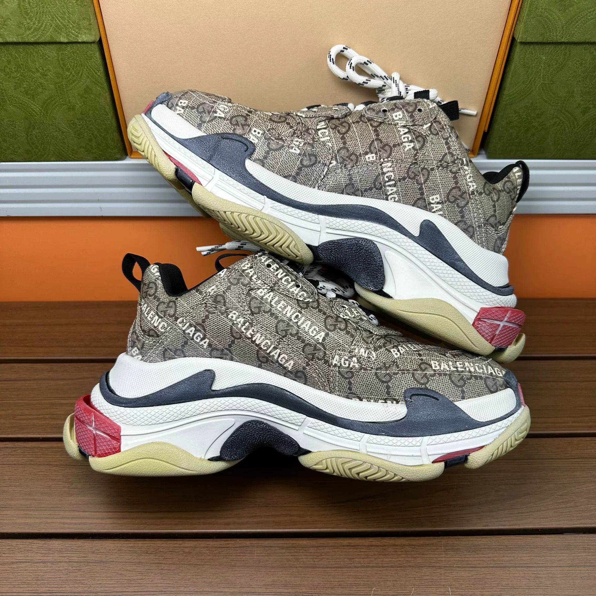 Balenciaga Balenciaga Collab Brown Lowtop Sneakers it_37 Women Size US 7 / IT 37 - 3 Thumbnail