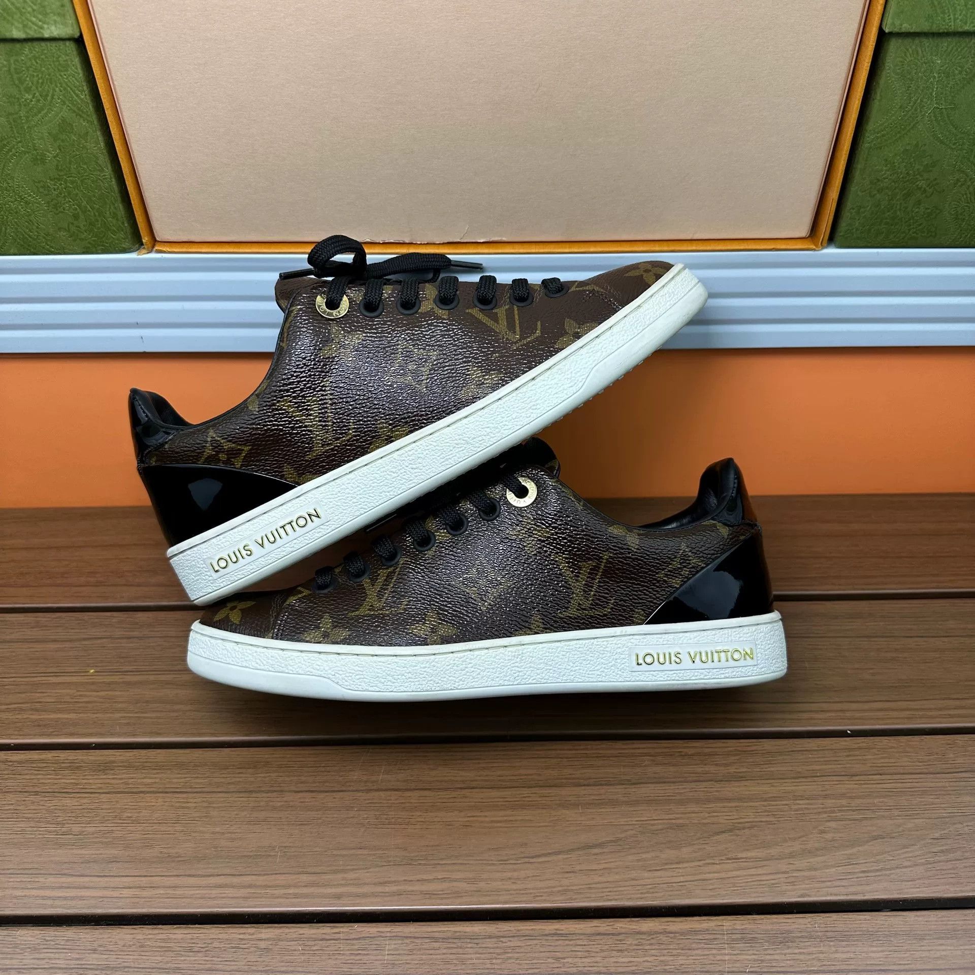 Louis Vuitton Louis Vuitton Multi Lowtop Sneakers 10 Men Size US 10 / EU 43 - 3 Thumbnail