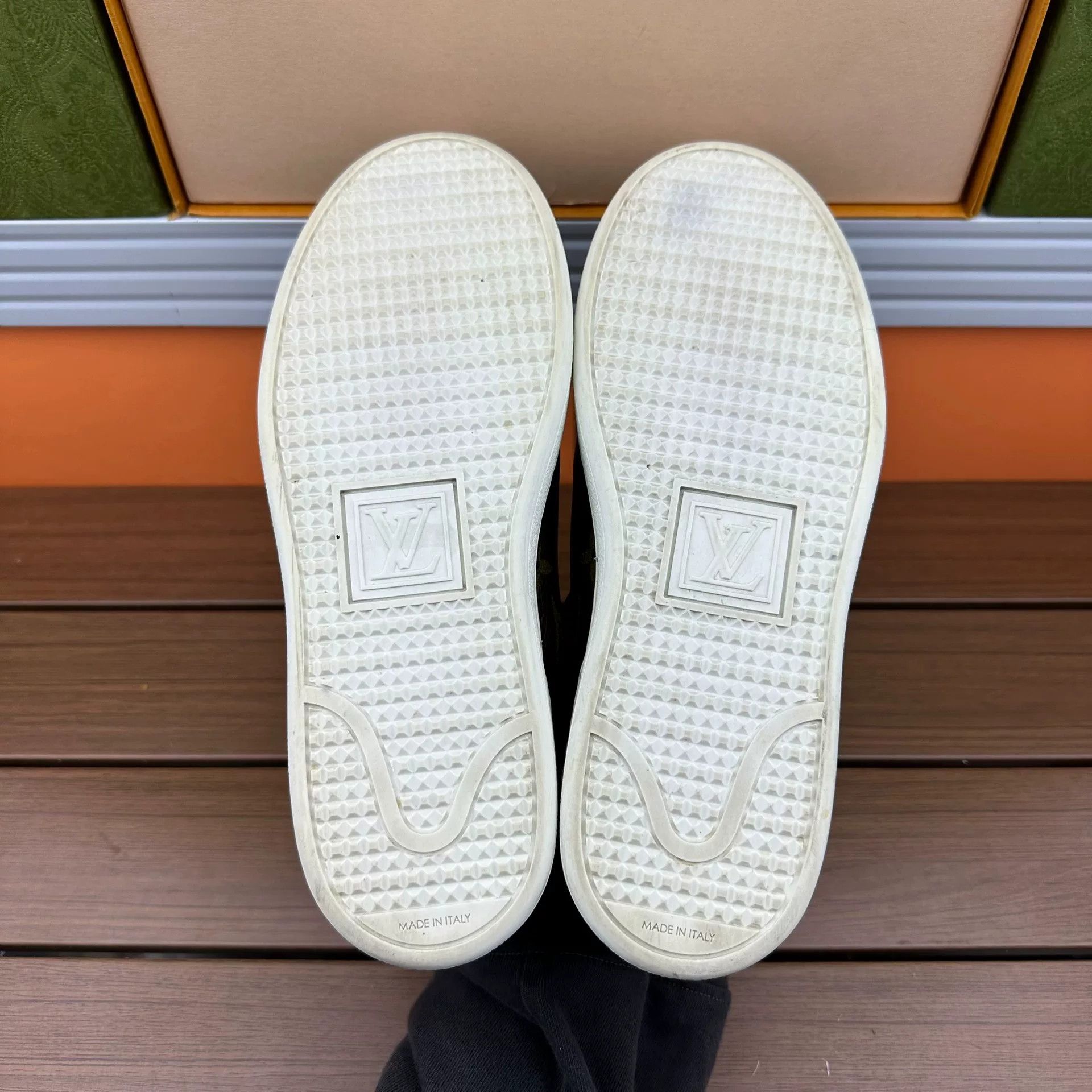 Louis Vuitton Louis Vuitton Multi Lowtop Sneakers 10 Men Size US 10 / EU 43 - 6 Thumbnail