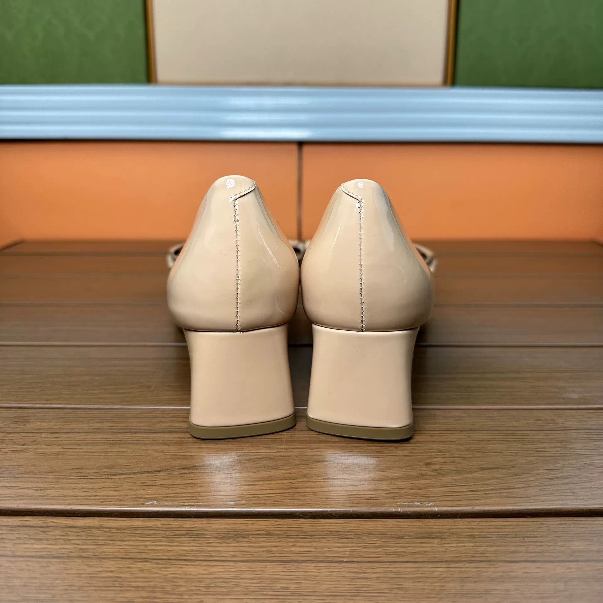 Roger Vivier Roger Vivier Lowtop Sneakers it_34 Women Size US 4 / IT 34 - 5 Thumbnail