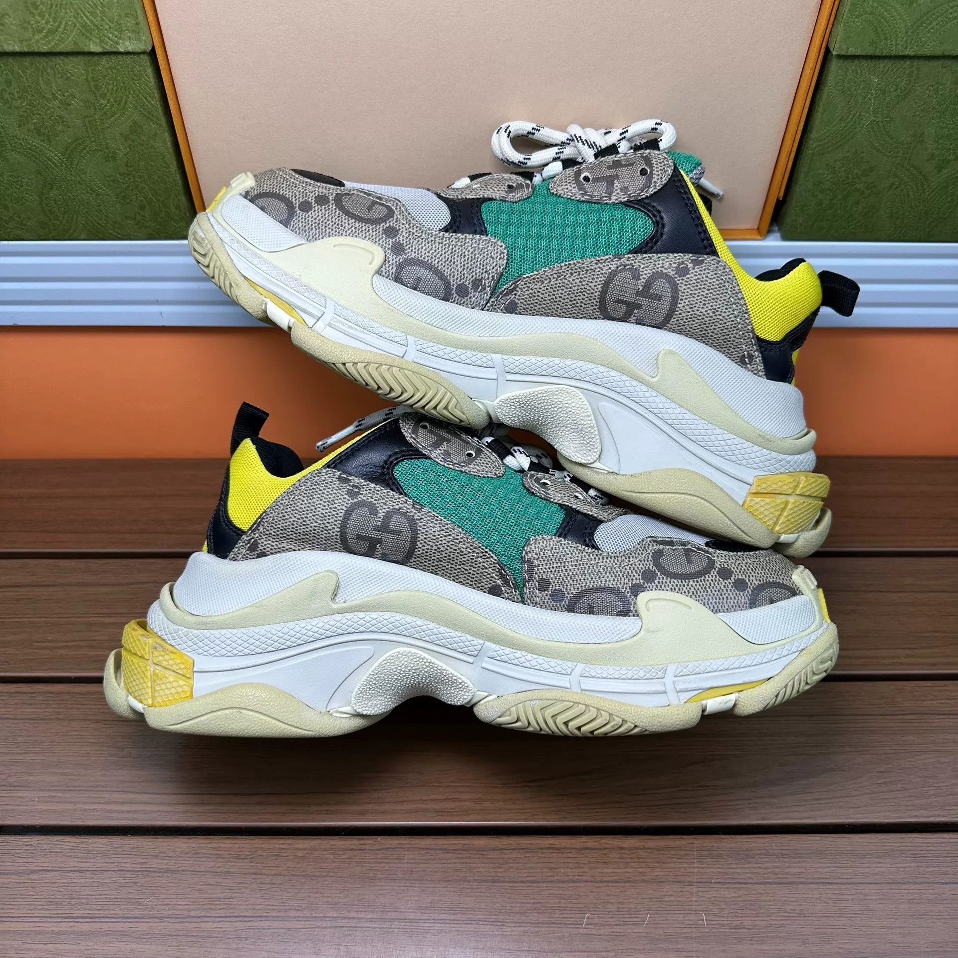 Balenciaga Balenciaga Collab Lowtop Sneakers it_37 Women Size US 7 / IT 37 - 3 Thumbnail