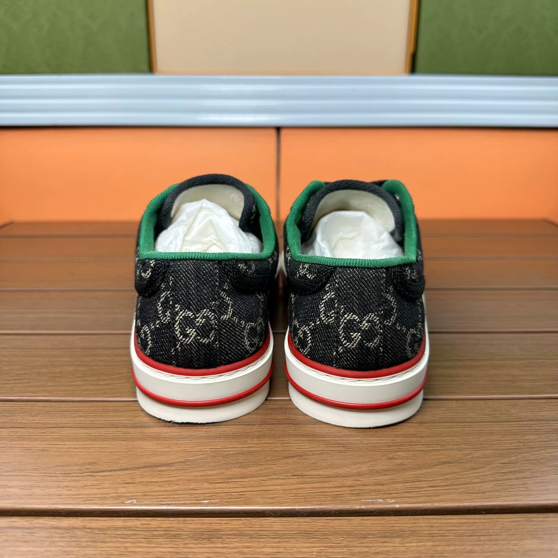 Gucci Gucci Lowtop Sneakers it_35-5 Women Size US 5.5 / IT 35.5 - 5 Thumbnail