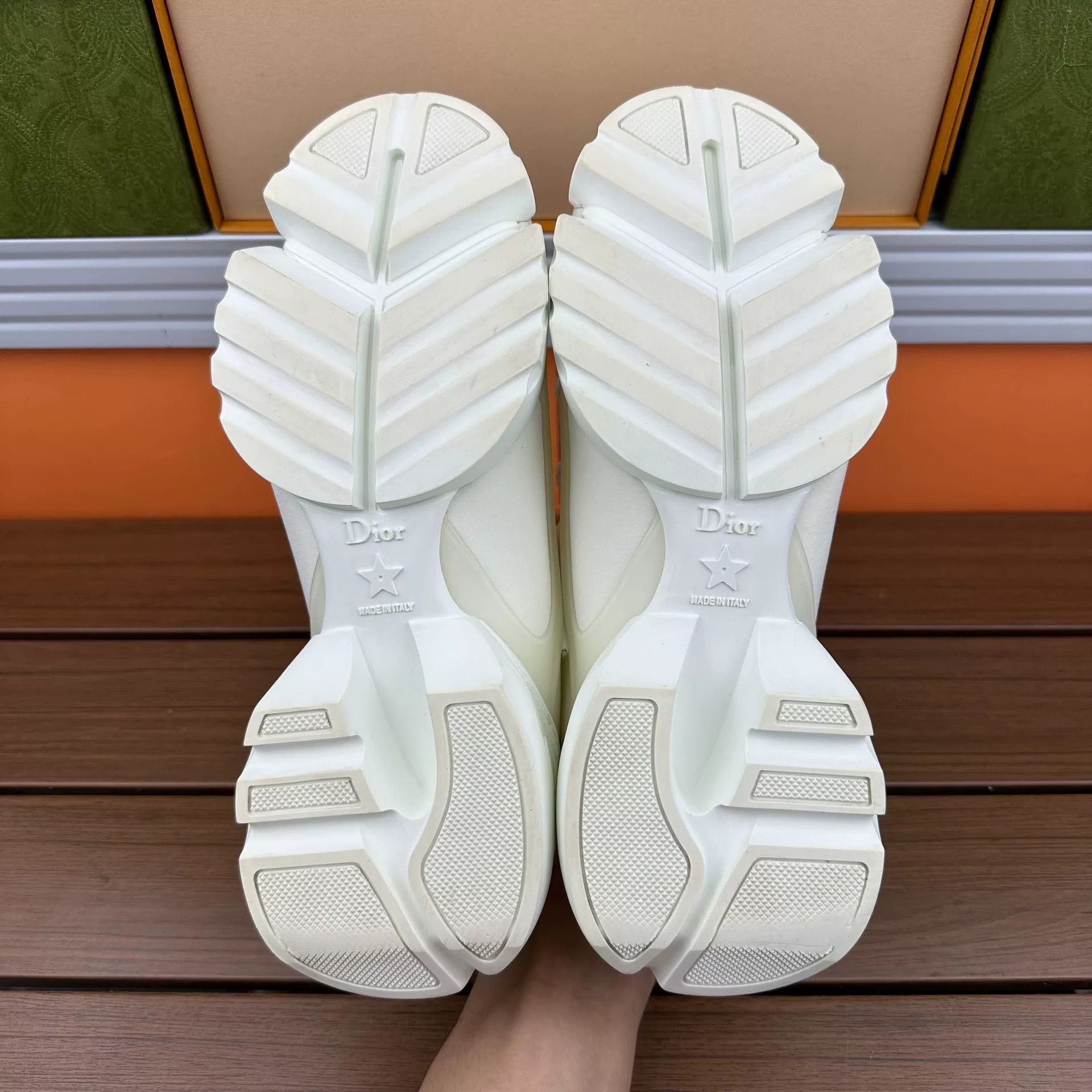 Dior Dior Casual White Lowtop Sneakers it_35 Women Size US 5 / IT 35 - 6 Thumbnail