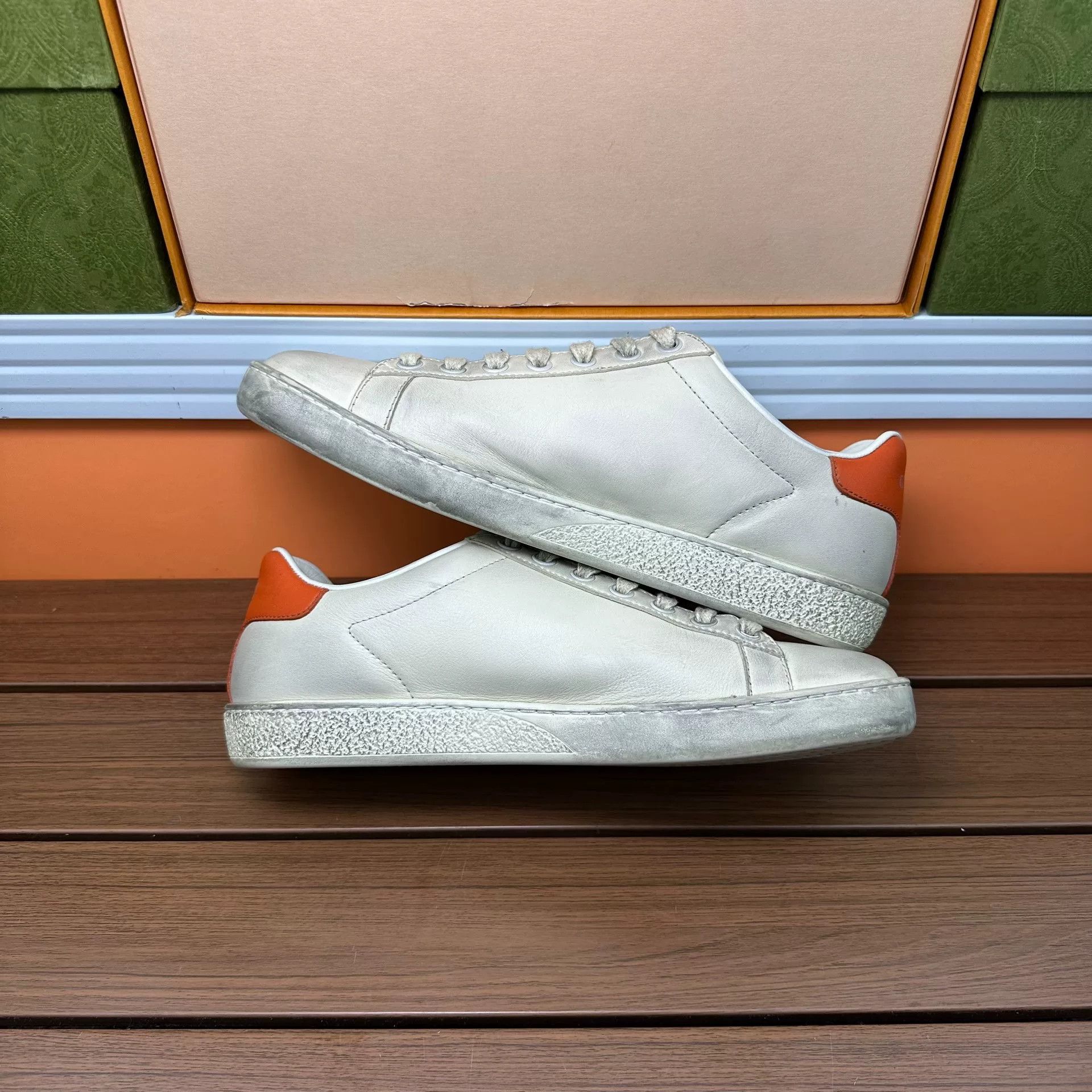Gucci Gucci Printed Beige Lowtop Sneakers it_36-5 Women Size US 6.5 / IT 36.5 - 3 Thumbnail