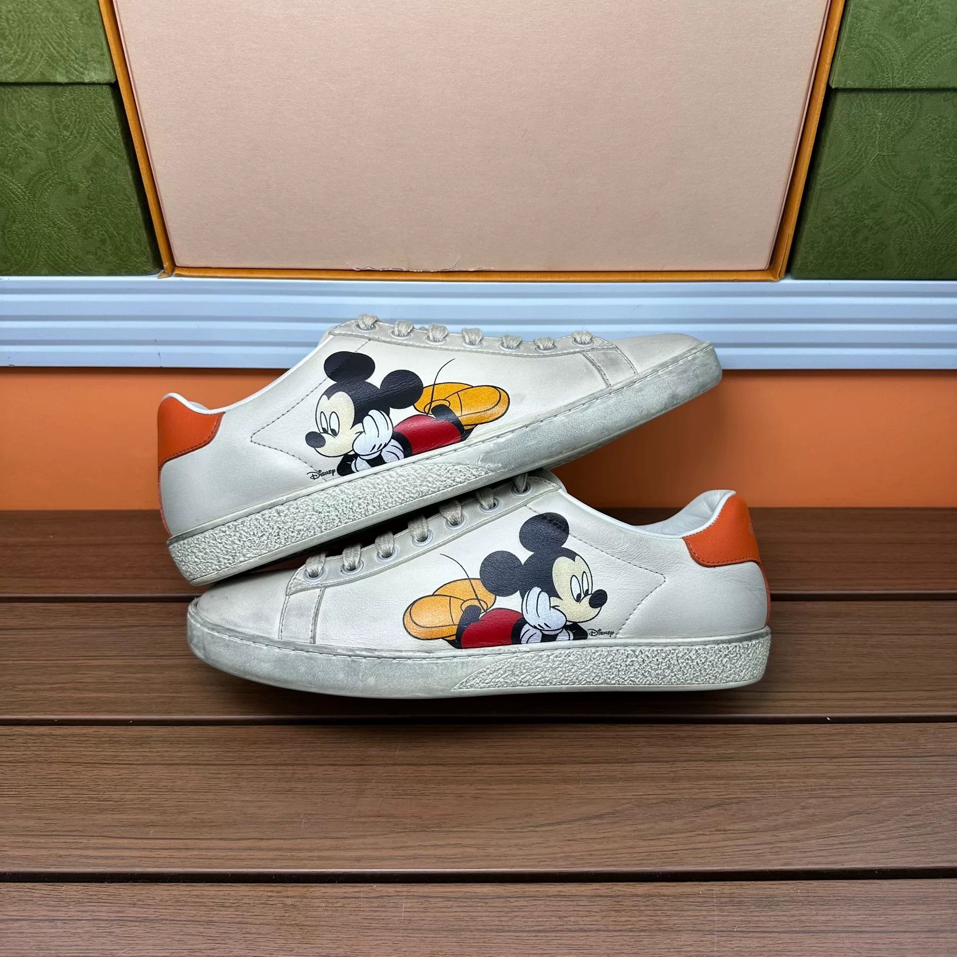 Gucci Gucci Printed Beige Lowtop Sneakers it_36-5 Women Size US 6.5 / IT 36.5 - 2 Thumbnail