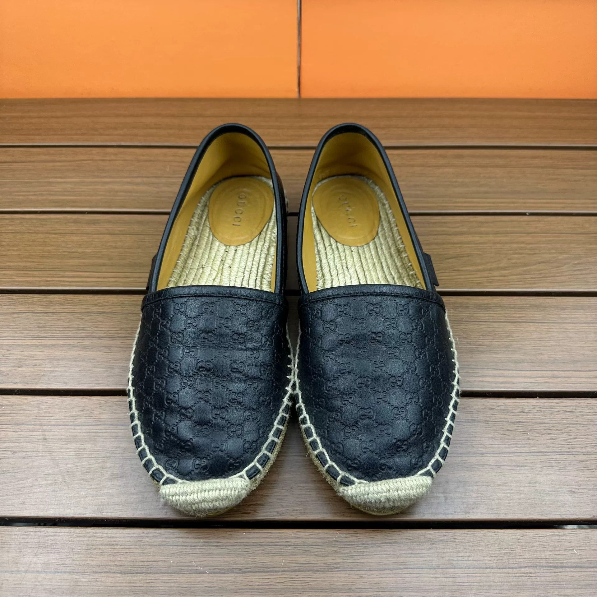 Gucci Gucci Leather Black Lowtop Sneakers it_35 Women Size US 5 / IT 35 - 2 Thumbnail