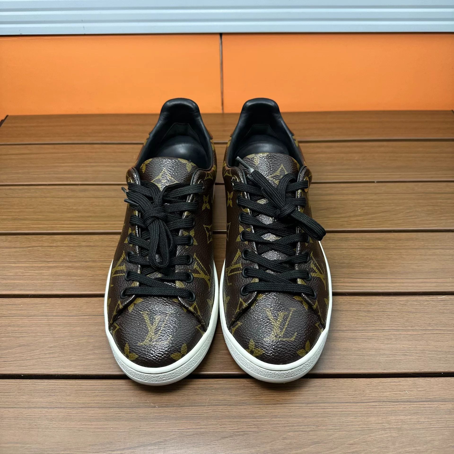Louis Vuitton Louis Vuitton Multi Lowtop Sneakers it_37 Women Size US 7 / IT 37 - 4 Thumbnail