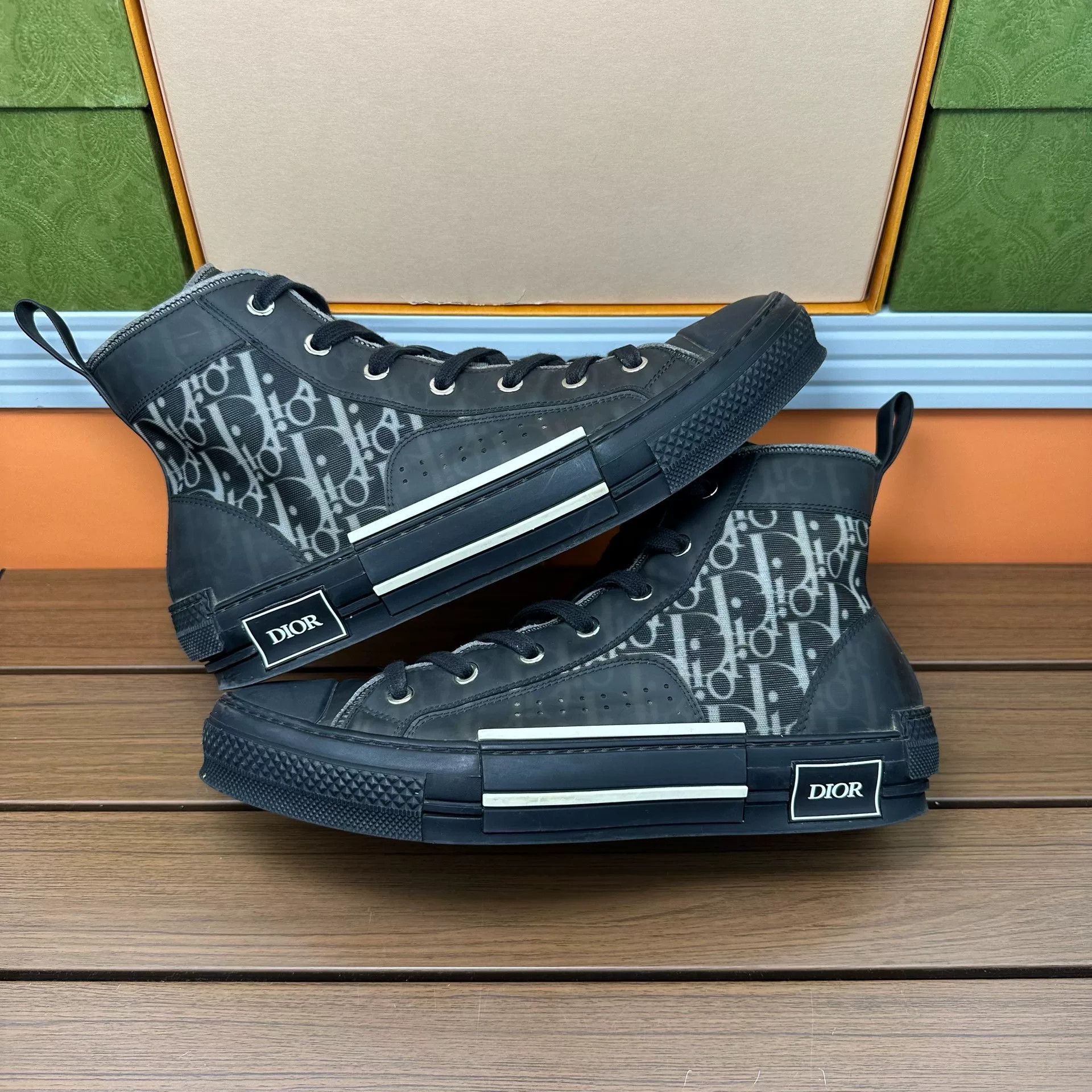 Dior Dior Casual Hitop Sneakers 8 Men Size US 8 / EU 41 - 2 Thumbnail