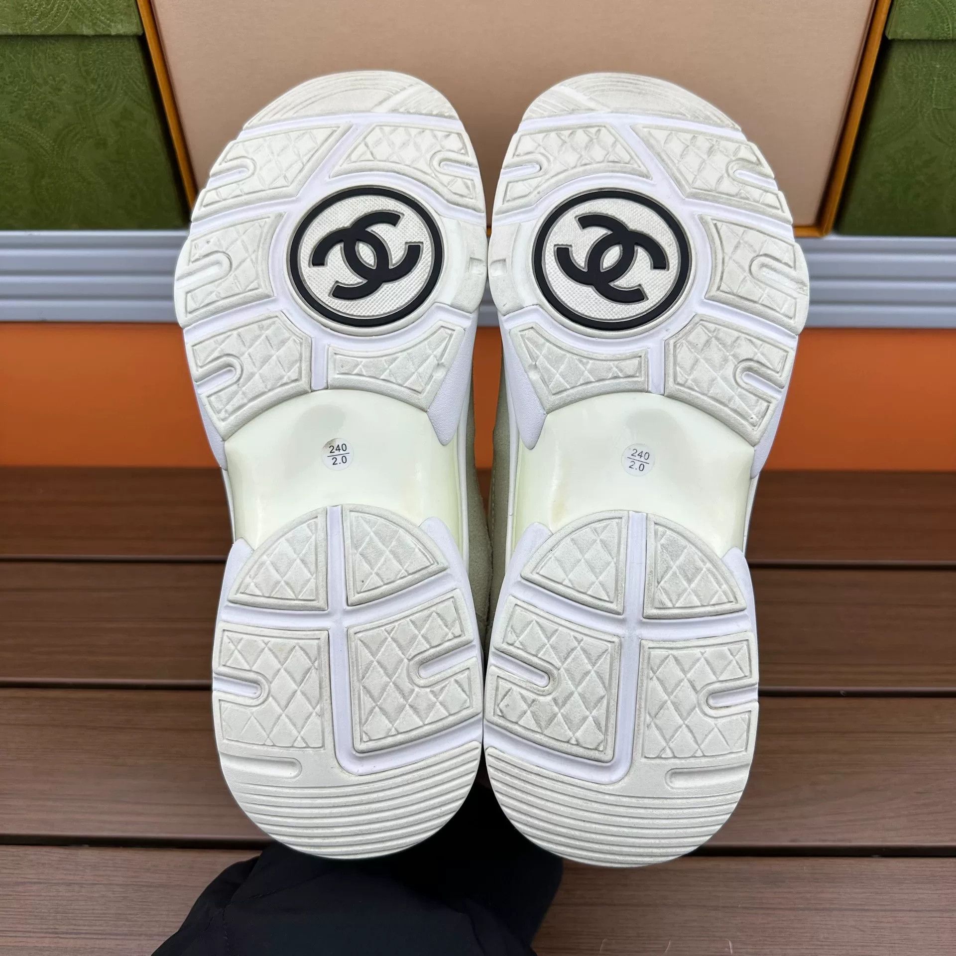 Chanel Chanel Casual White Lowtop Sneakers it_38 Women Size US 8 / IT 38 - 7 Thumbnail