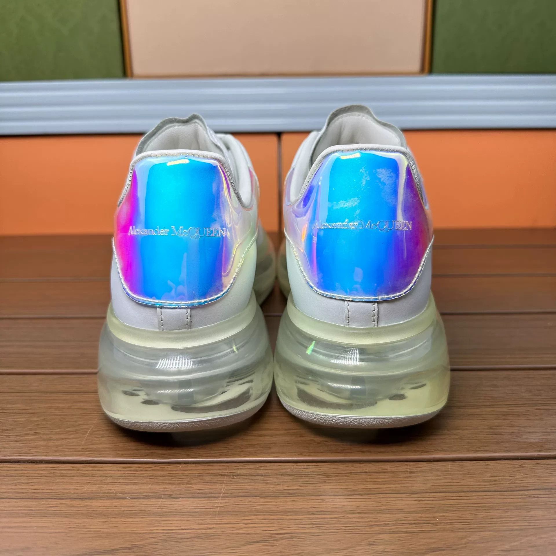 Alexander McQueen Alexander McQueen Laser White Lowtop Sneakers it_38-5 Women Size US 8.5 / IT 38.5 - 5 Thumbnail