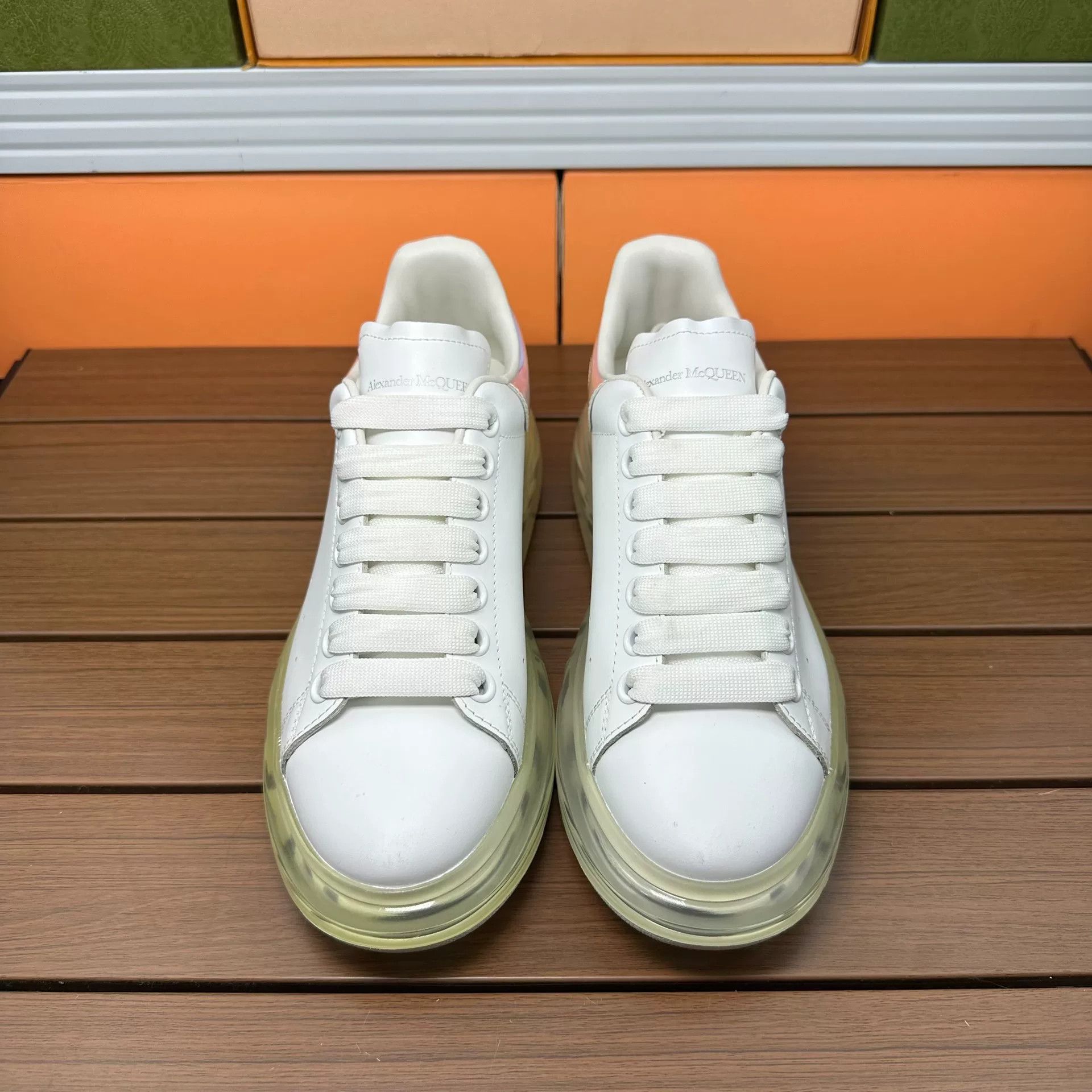 Alexander McQueen Alexander McQueen Laser White Lowtop Sneakers it_38-5 Women Size US 8.5 / IT 38.5 - 4 Thumbnail