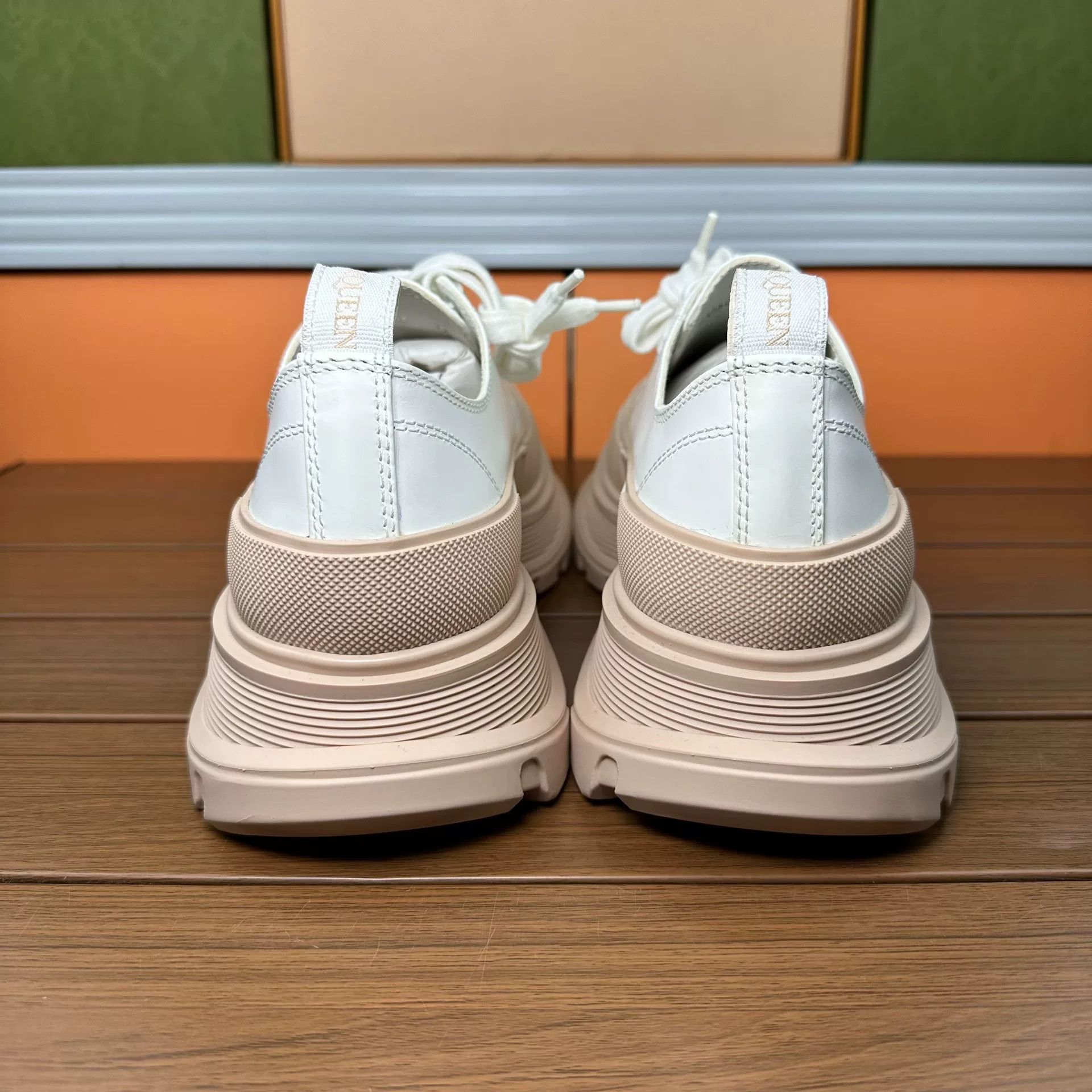 Alexander McQueen Alexander McQueen Pink Lowtop Sneakers it_38 Women Size US 8 / IT 38 - 5 Thumbnail