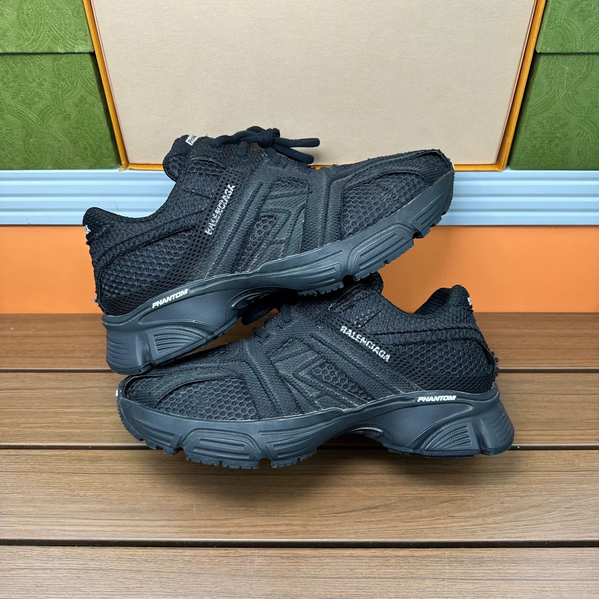 Balenciaga Balenciaga Casual Lowtop Sneakers it_38 Women Size US 8 / IT 38 - 2 Thumbnail