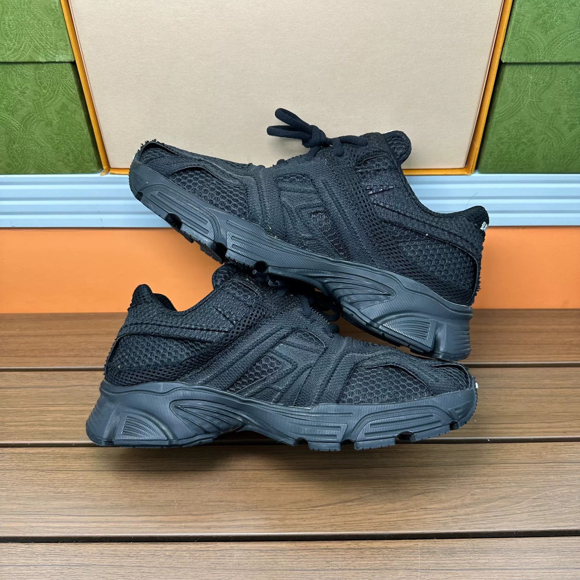 Balenciaga Balenciaga Casual Lowtop Sneakers it_38 Women Size US 8 / IT 38 - 3 Thumbnail