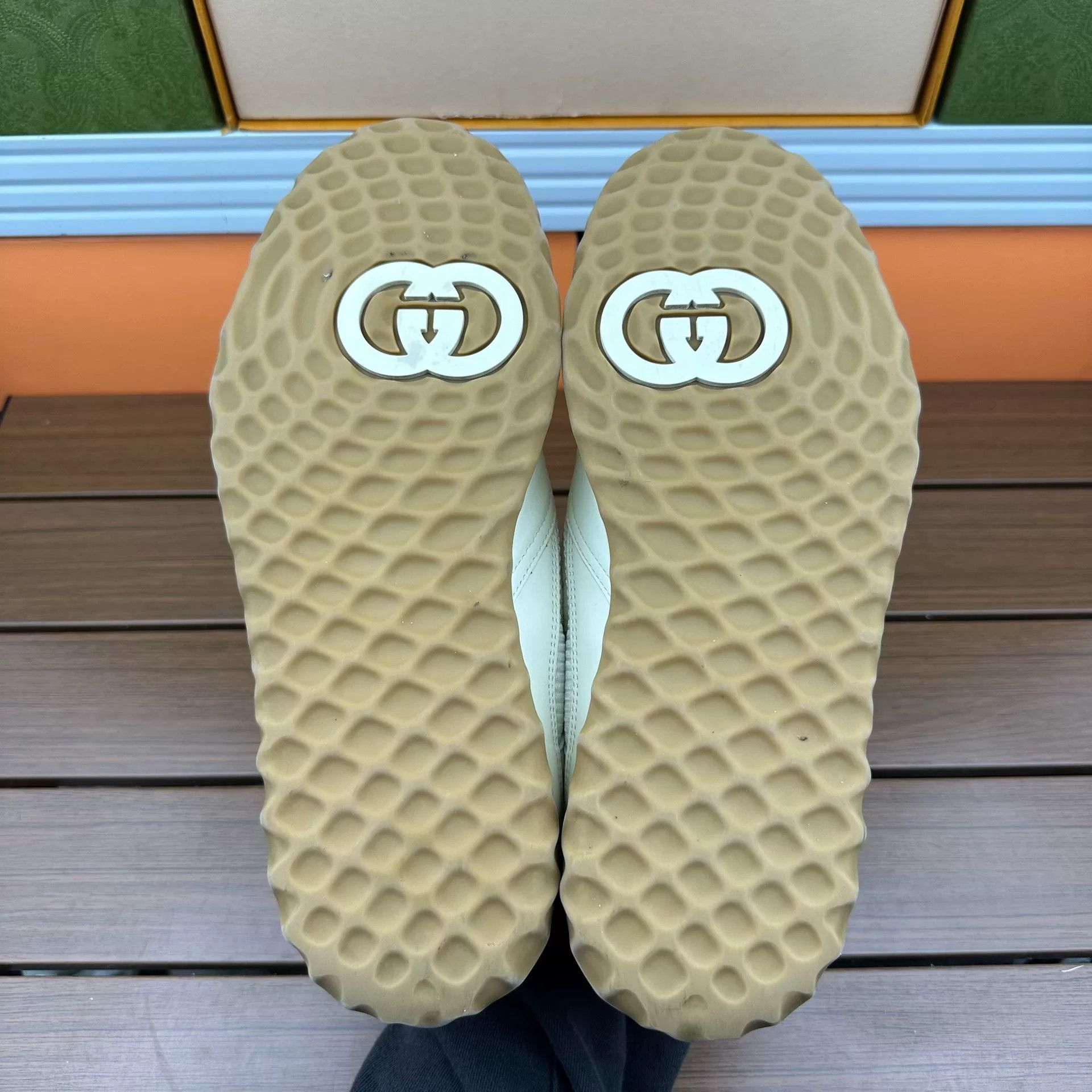 Gucci Gucci Casual White Lowtop Sneakers it_38-5 Women Size US 8.5 / IT 38.5 - 7 Thumbnail