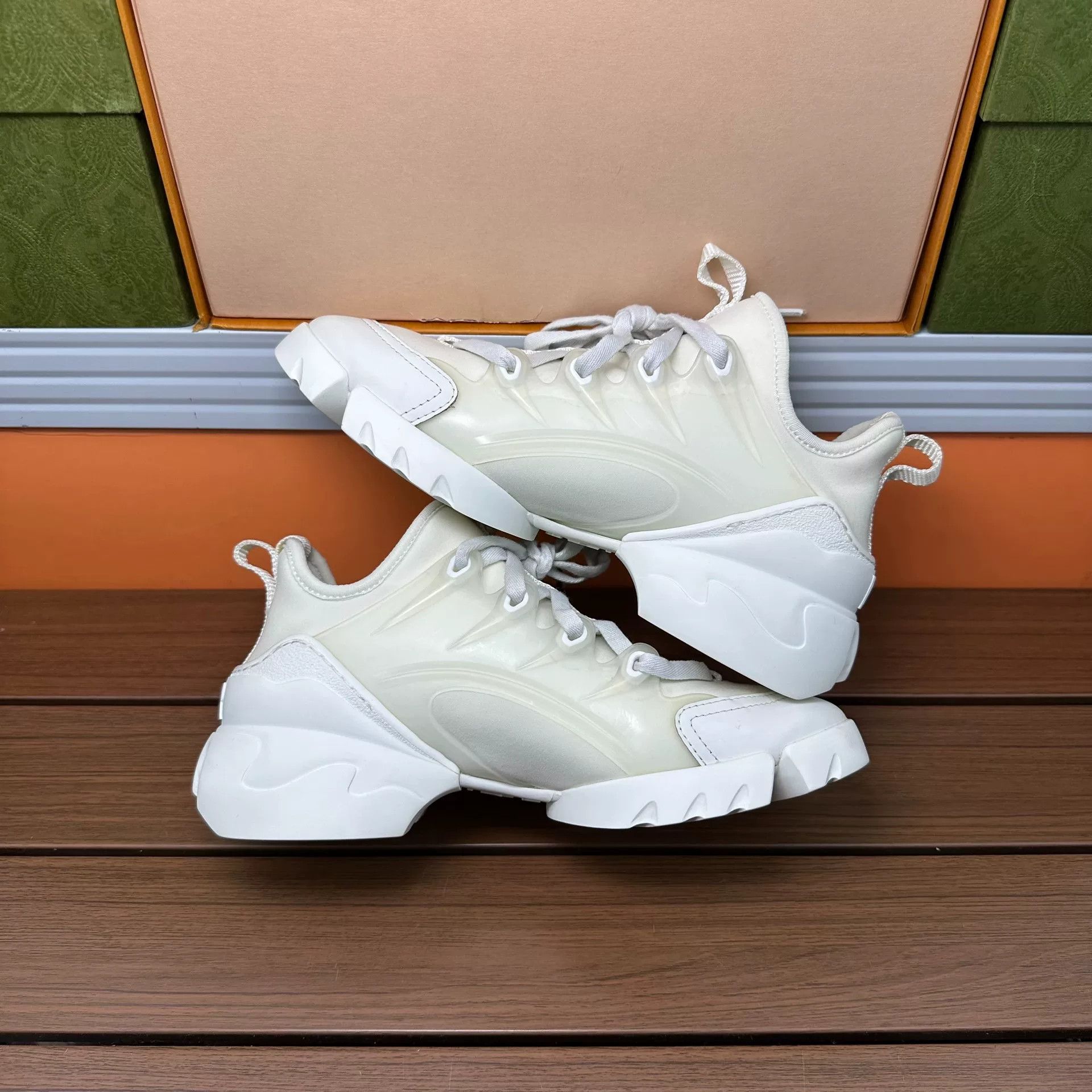 Dior Dior White Lowtop Sneakers it_34 Women Size US 4 / IT 34 - 3 Thumbnail