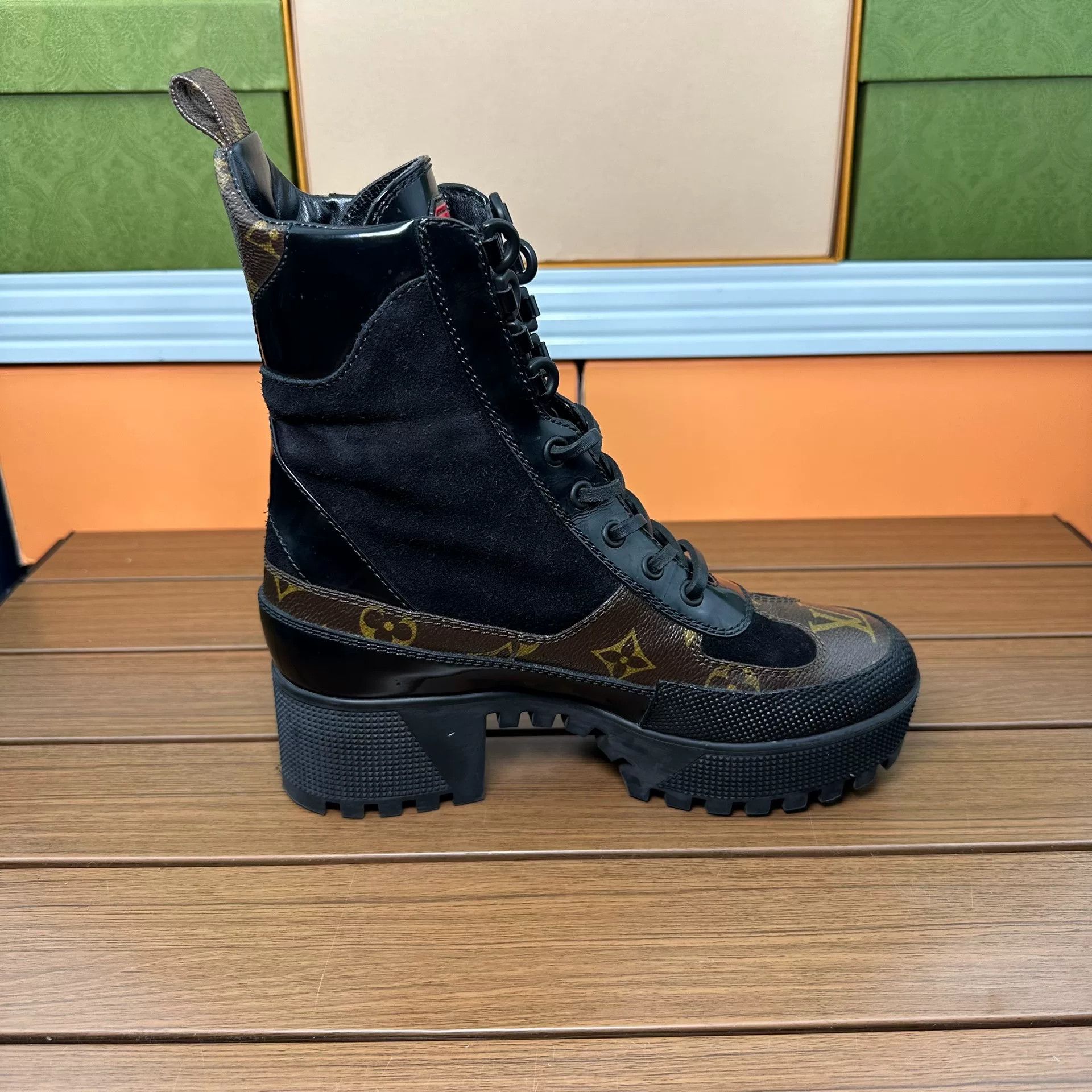 Louis Vuitton Louis Vuitton Limited Boots it_35-5 Women Size US 5.5 / IT 35.5 - 4 Thumbnail