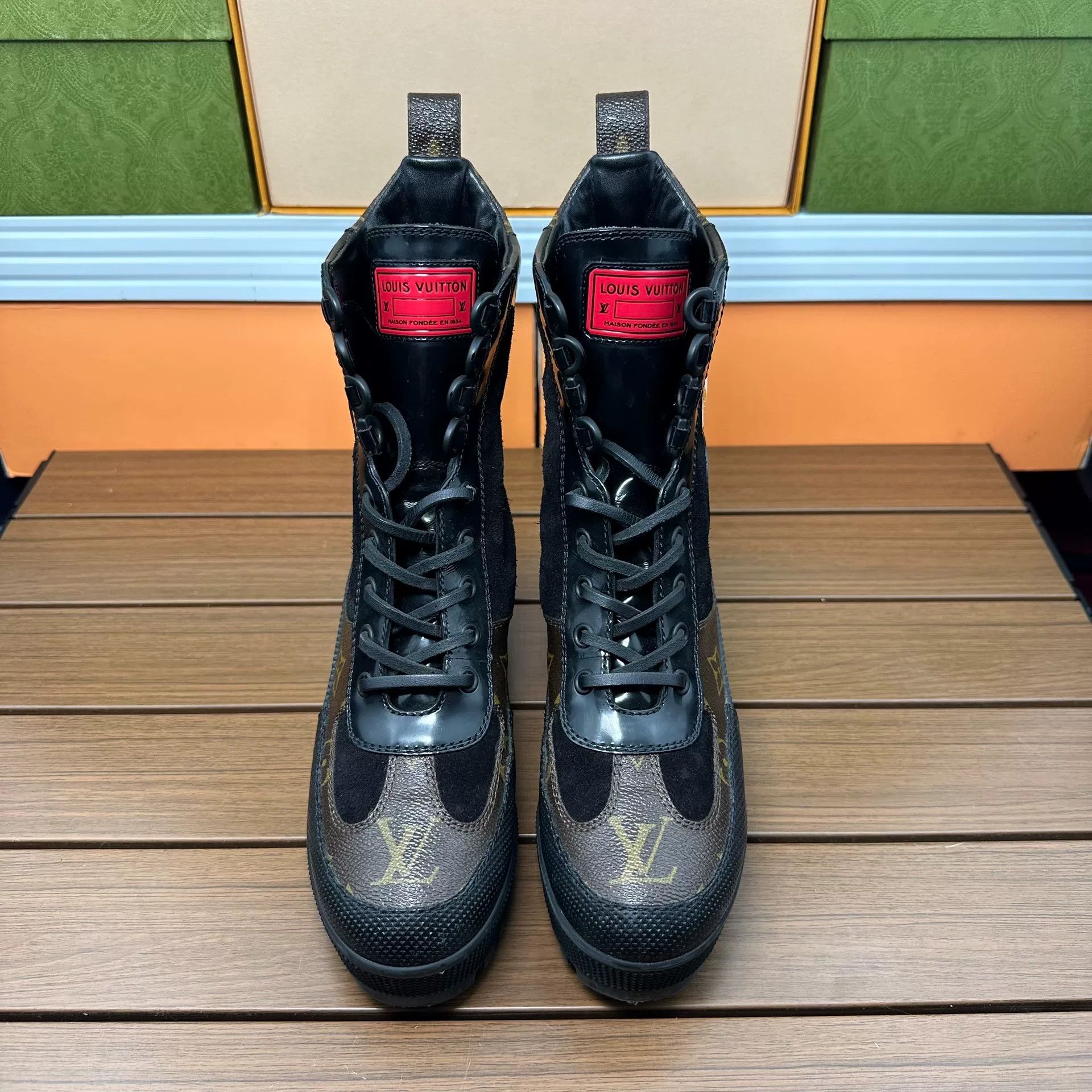 Louis Vuitton Louis Vuitton Limited Boots it_35-5 Women Size US 5.5 / IT 35.5 - 7 Thumbnail