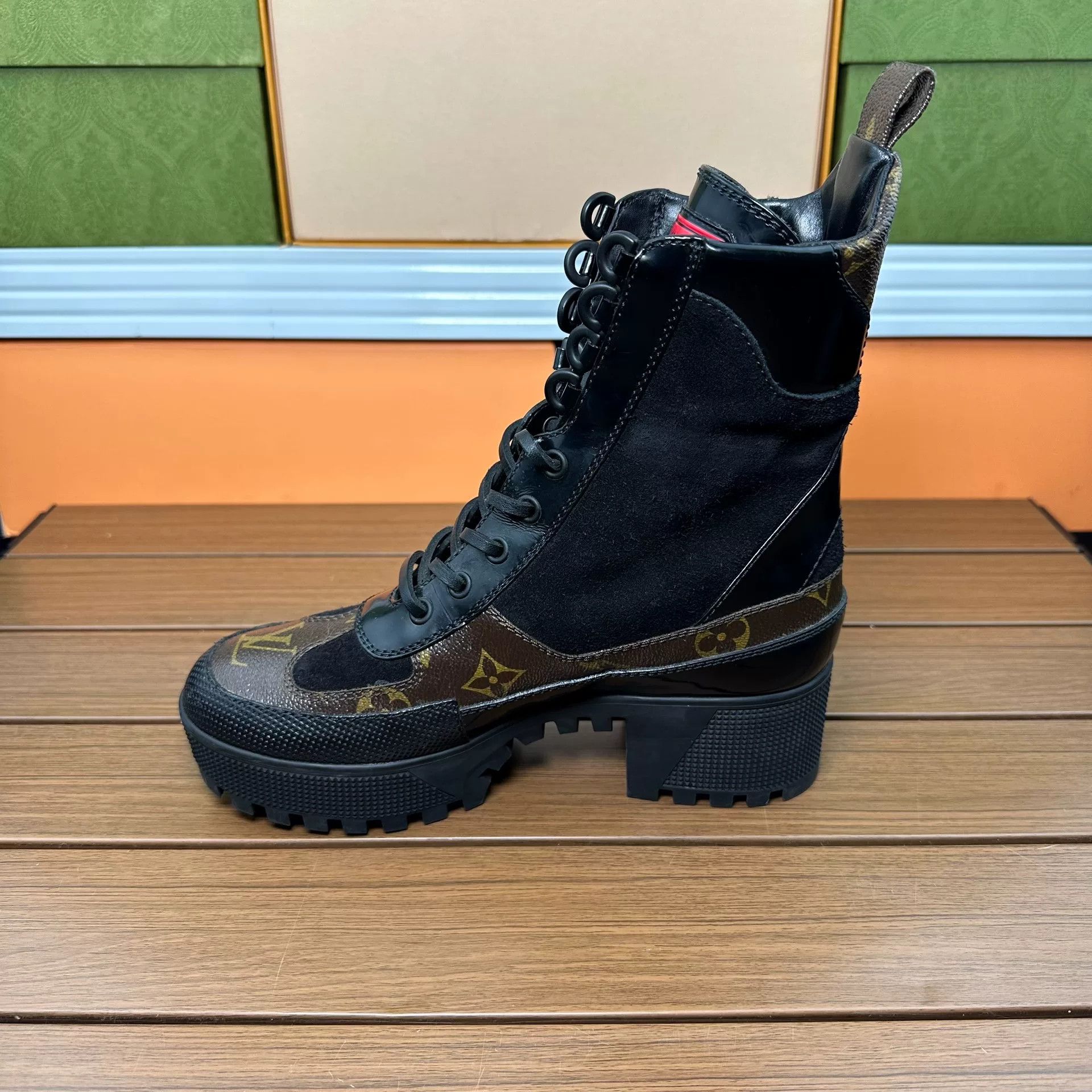Louis Vuitton Louis Vuitton Limited Boots it_35-5 Women Size US 5.5 / IT 35.5 - 3 Thumbnail