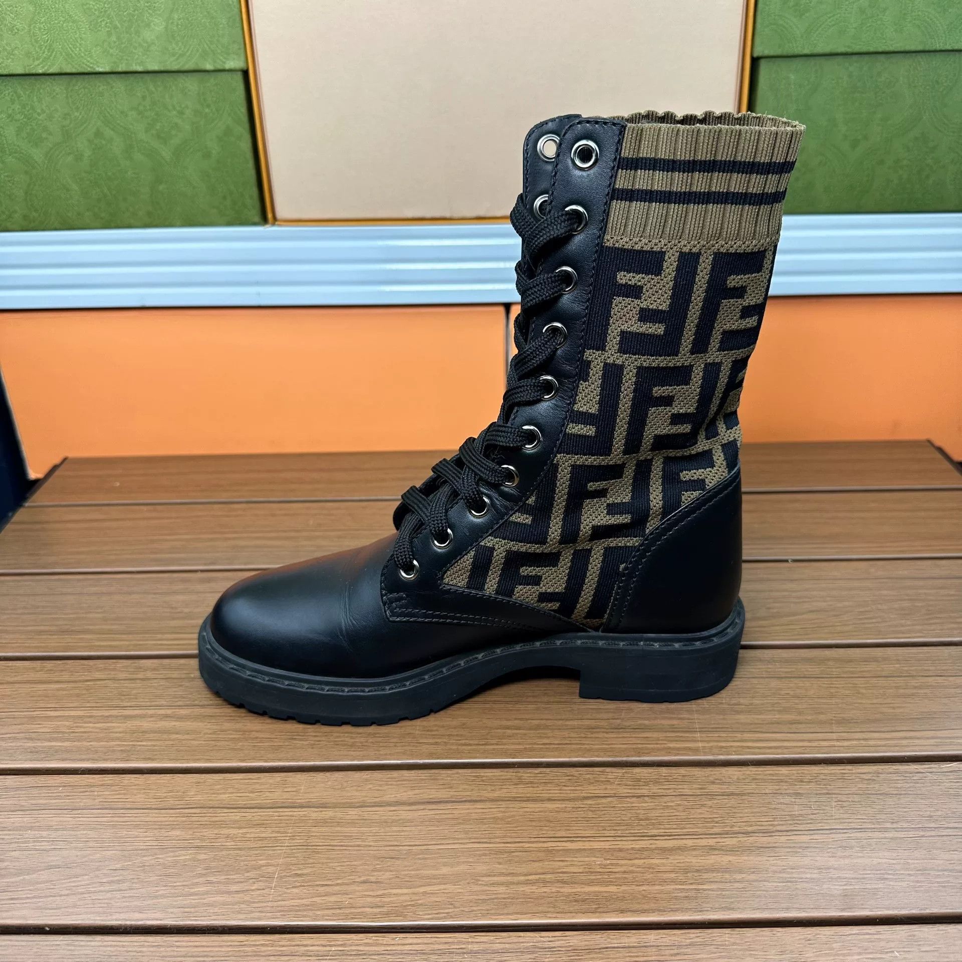 Fendi Fendi Leather Boots it_35 Women Size US 5 / IT 35 - 6 Thumbnail
