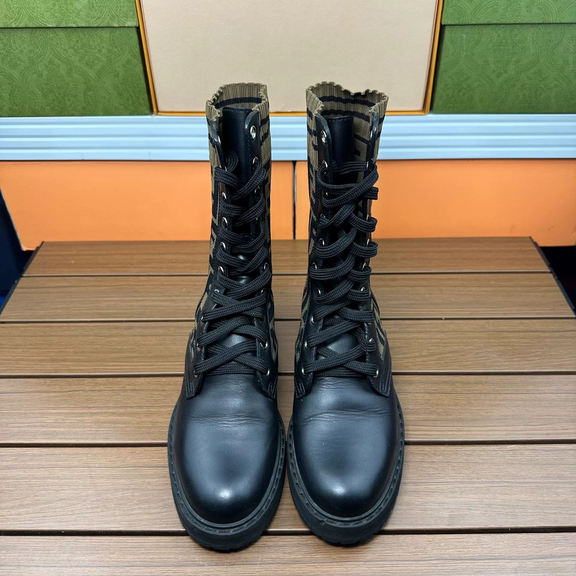 Fendi Fendi Leather Boots it_35 Women Size US 5 / IT 35 - 2 Thumbnail