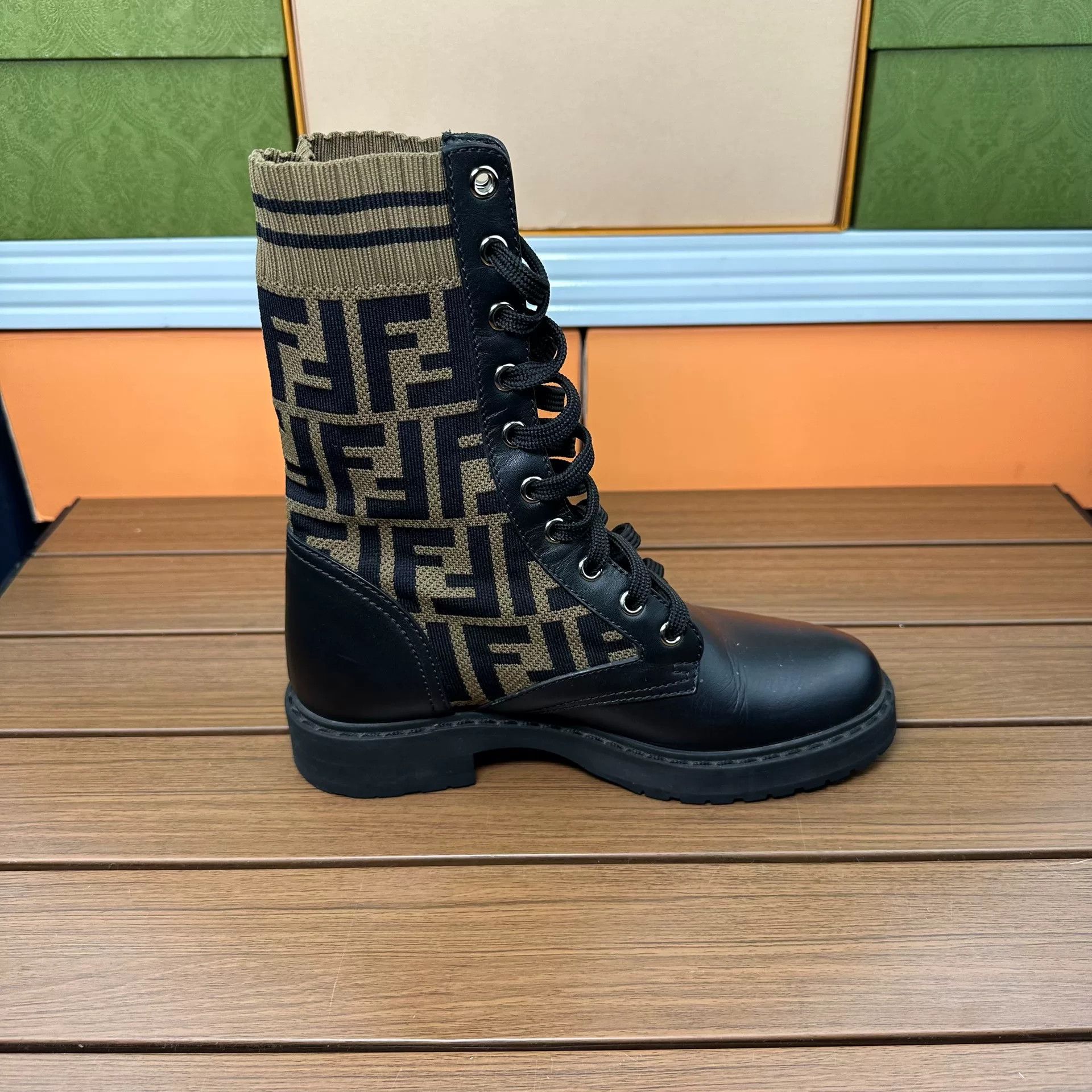 Fendi Fendi Leather Boots it_35 Women Size US 5 / IT 35 - 7 Thumbnail