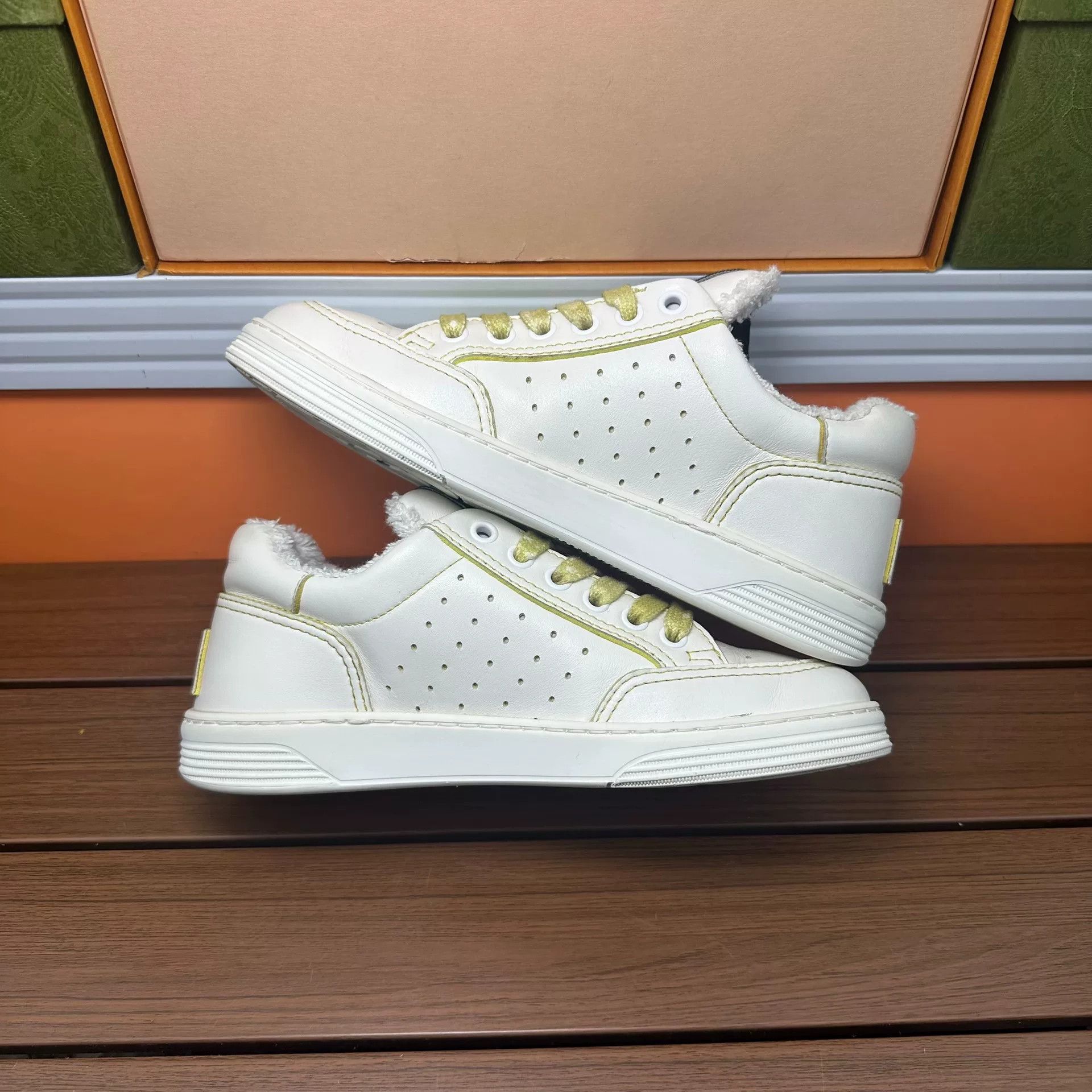 Chanel Chanel Yellow Lowtop Sneakers it_35 Women Size US 5 / IT 35 - 3 Thumbnail