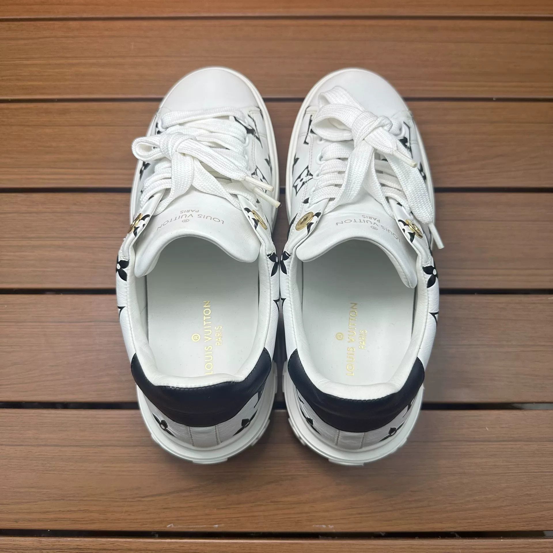Louis Vuitton Louis Vuitton White Lowtop Sneakers it_35 Women Size US 5 / IT 35 - 6 Thumbnail