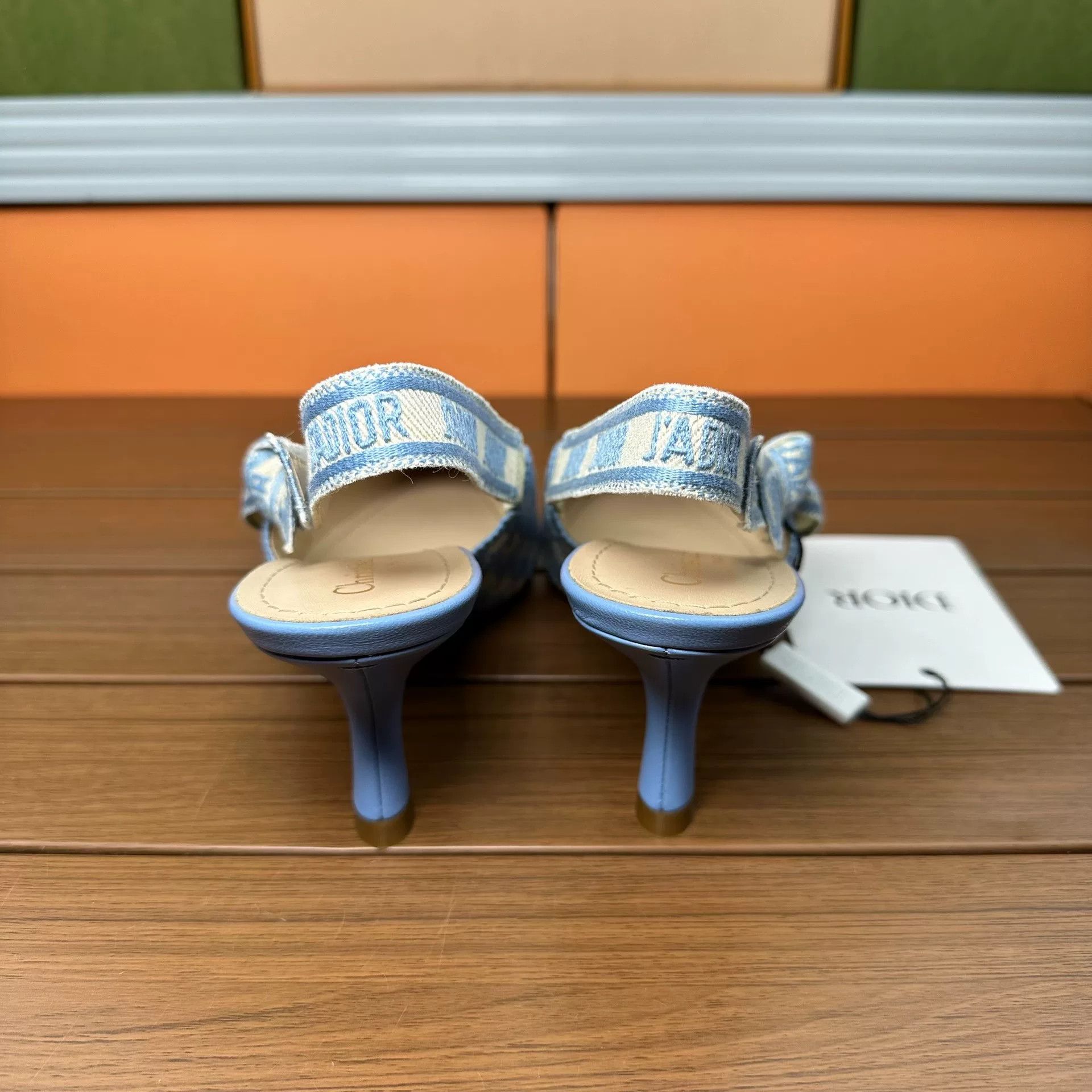 Dior Dior Blue Lowtop Sneakers it_37-5 Women Size US 7.5 / IT 37.5 - 5 Thumbnail