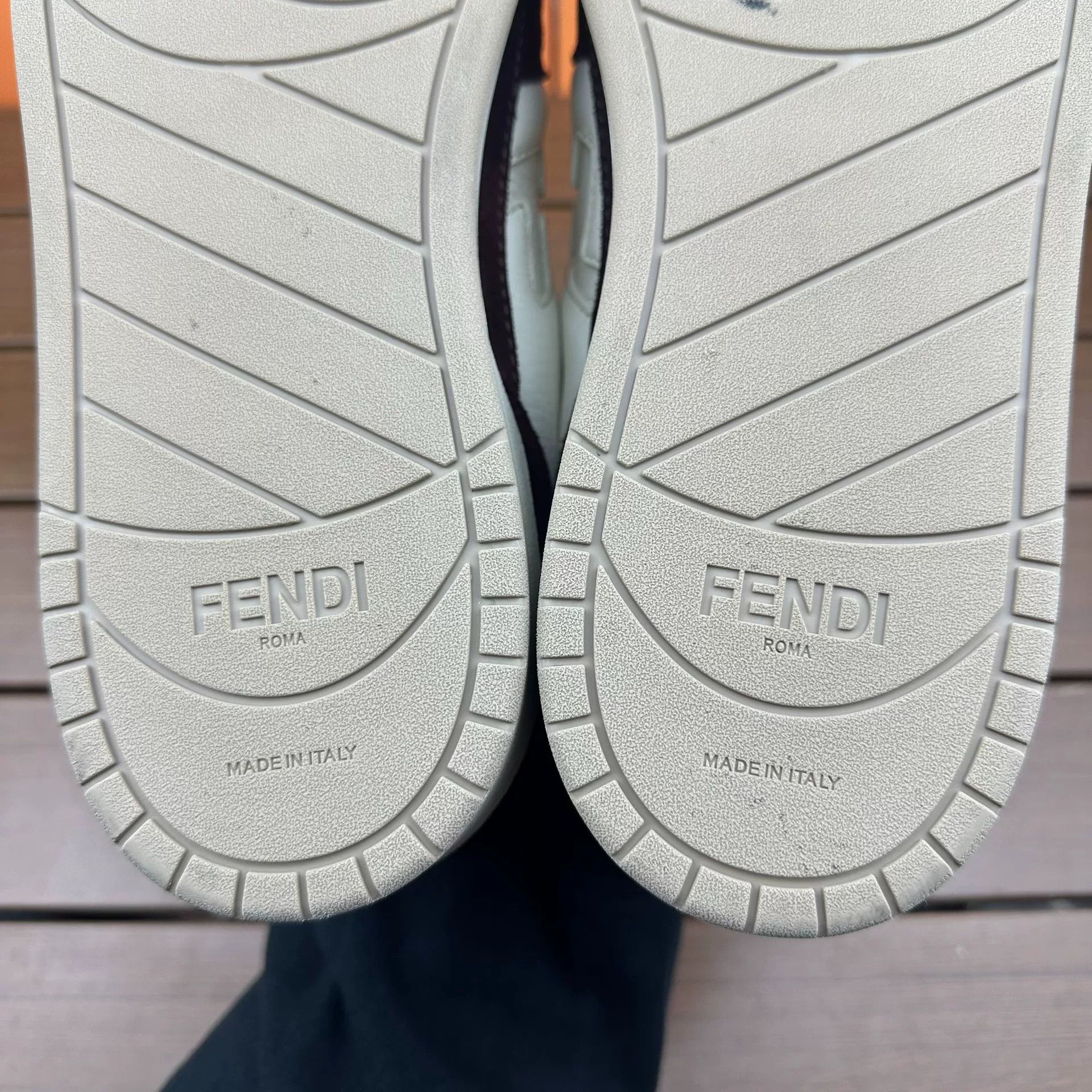 Fendi Fendi Red Lowtop Sneakers 8 Men Size US 8 / EU 41 - 8 Thumbnail