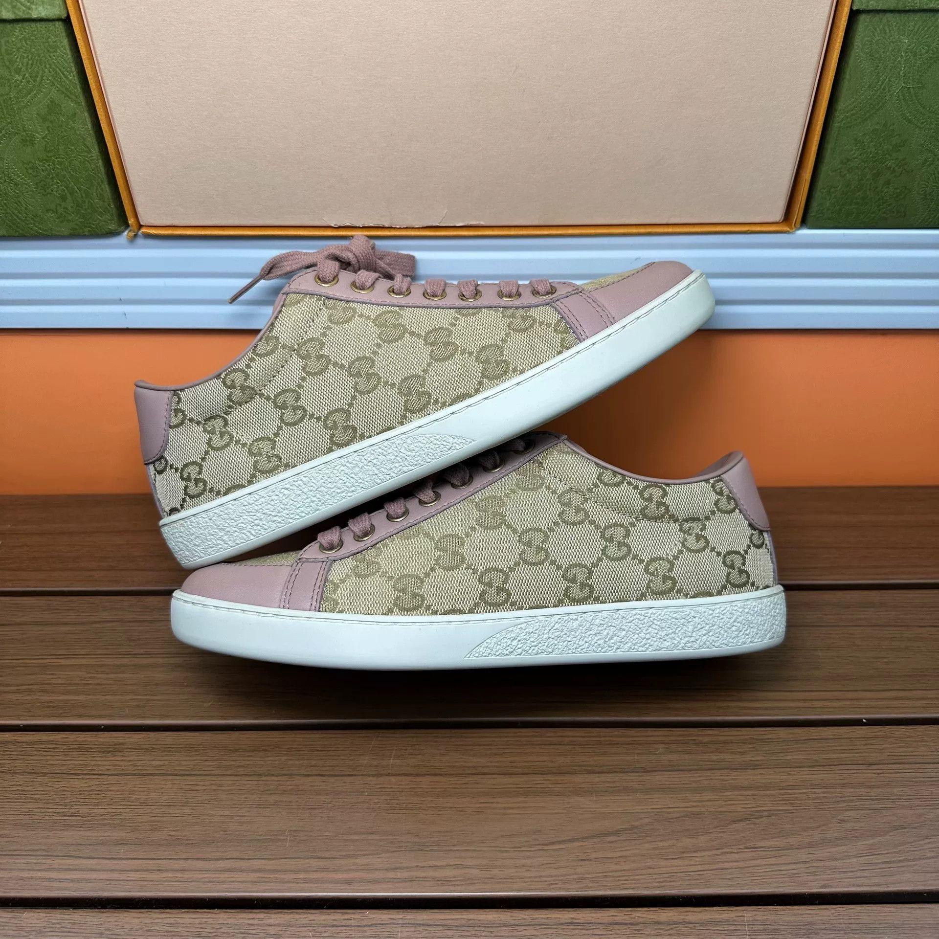 Gucci Gucci Lowtop Sneakers it_36 Women Size US 6 / IT 36 - 2 Thumbnail