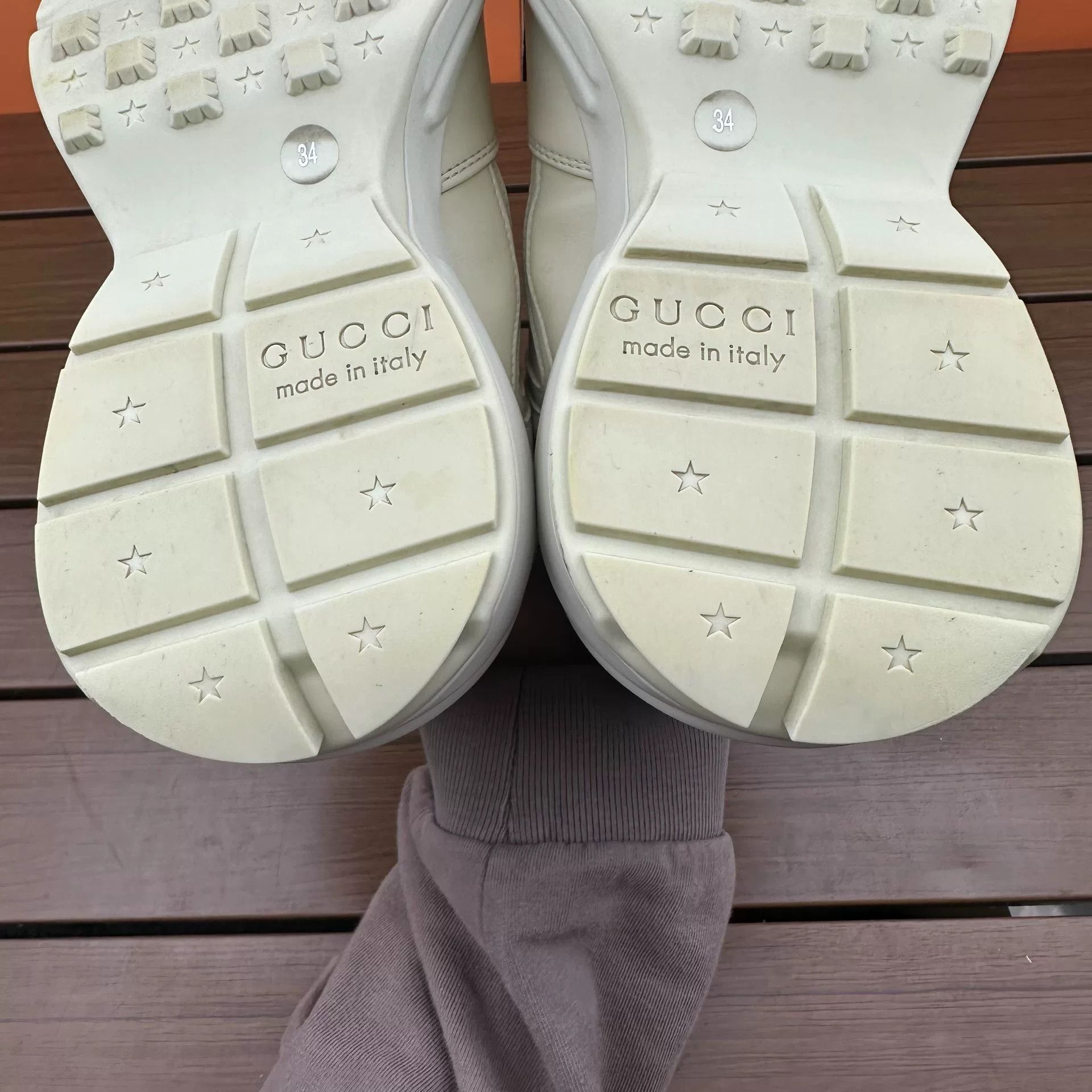 Gucci Gucci Printed Rainbow Multi Lowtop Sneakers it_34 Women Size US 4 / IT 34 - 8 Thumbnail